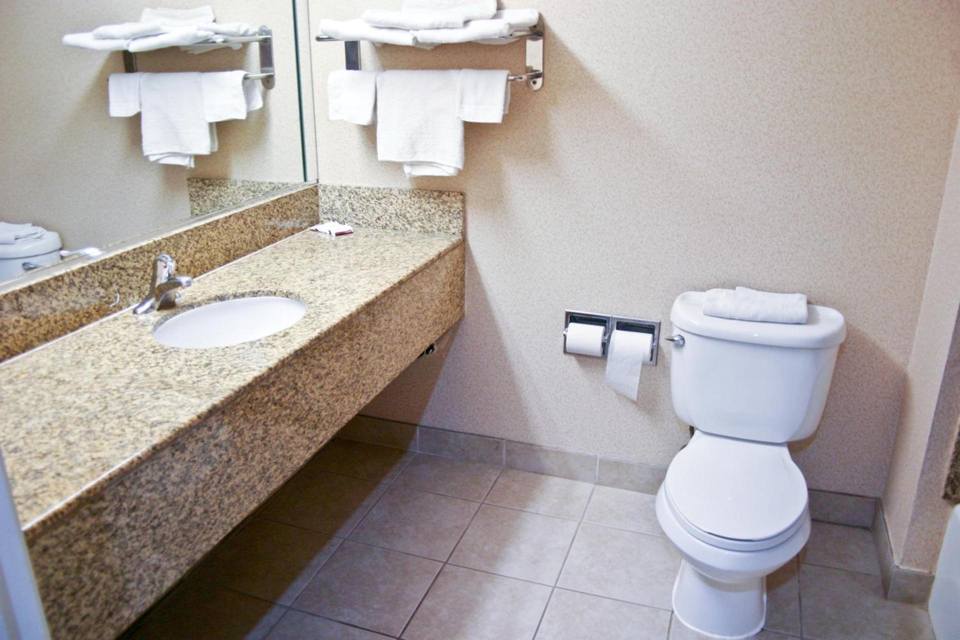 Crystal Inn Suites & Spas photo 34