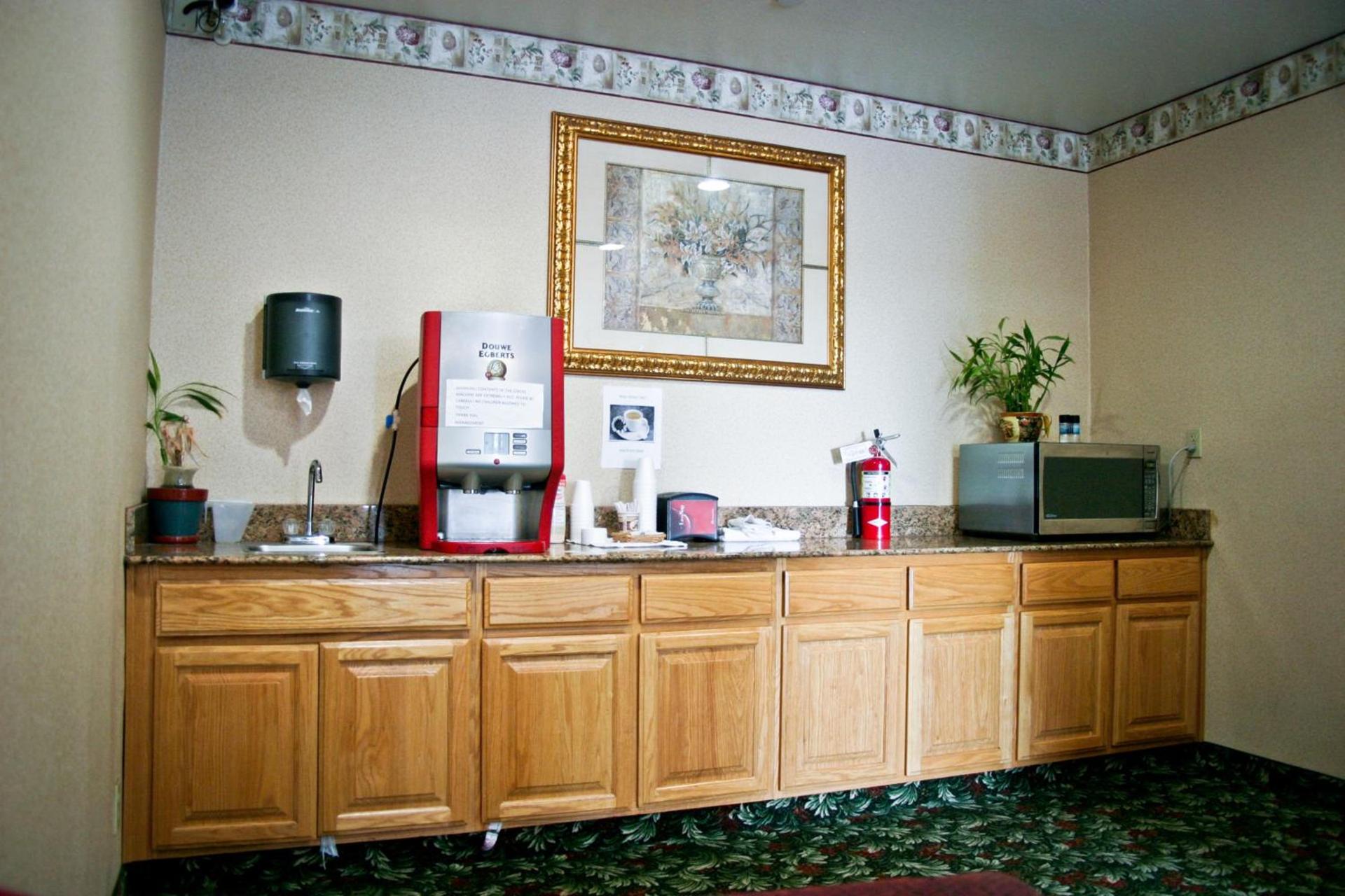 Crystal Inn Suites & Spas photo 20