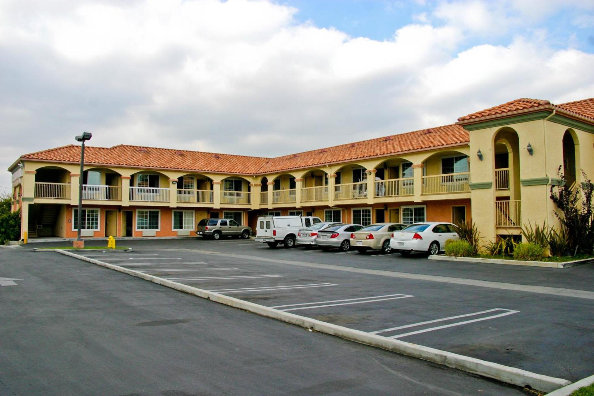 Crystal Inn Suites & Spas photo 48