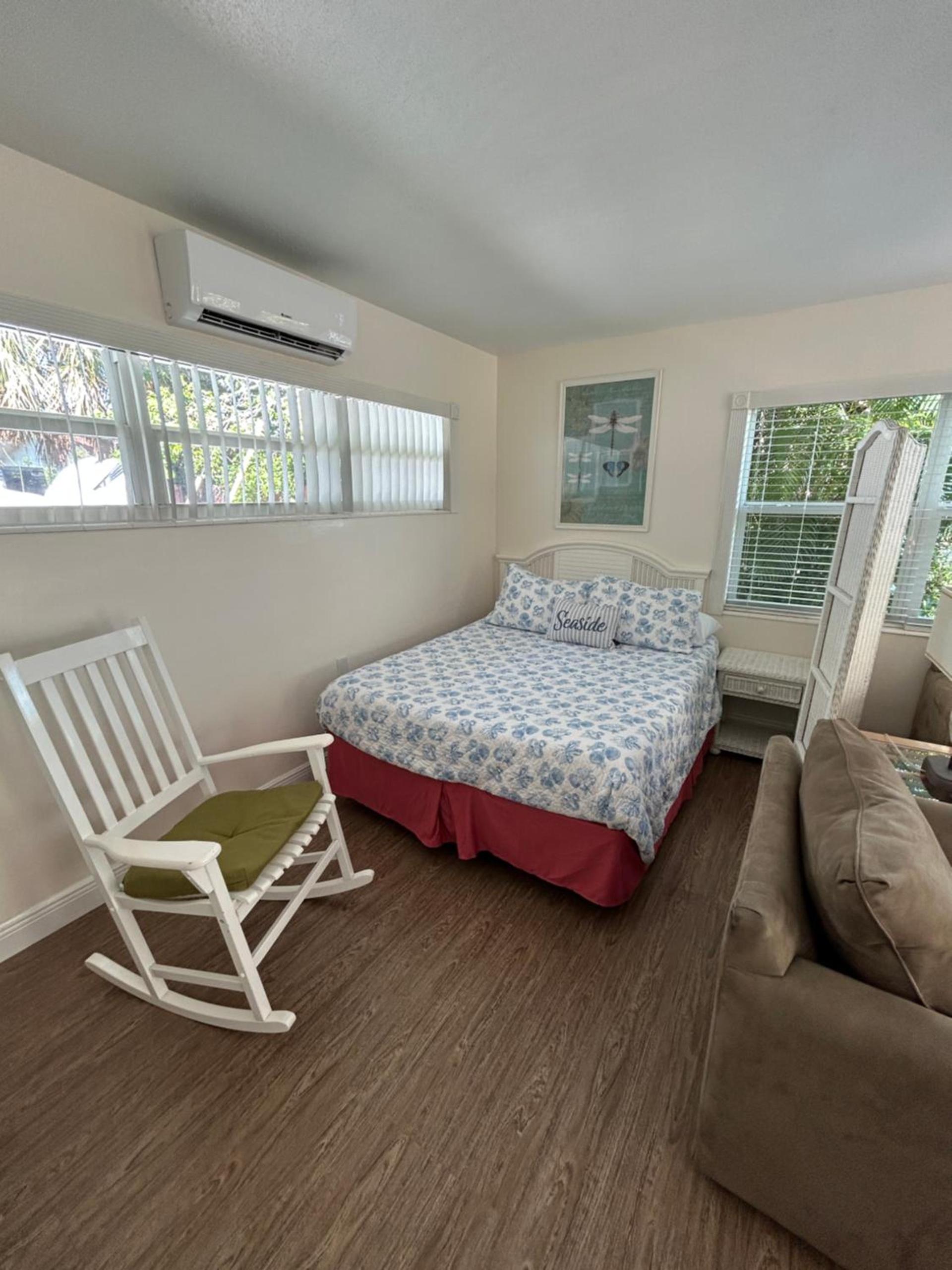 Bahama Beach Club Pompano - Fort Lauderdale - Charming and Cozy Studios & Apartments close to Beach with heated Pool photo 23