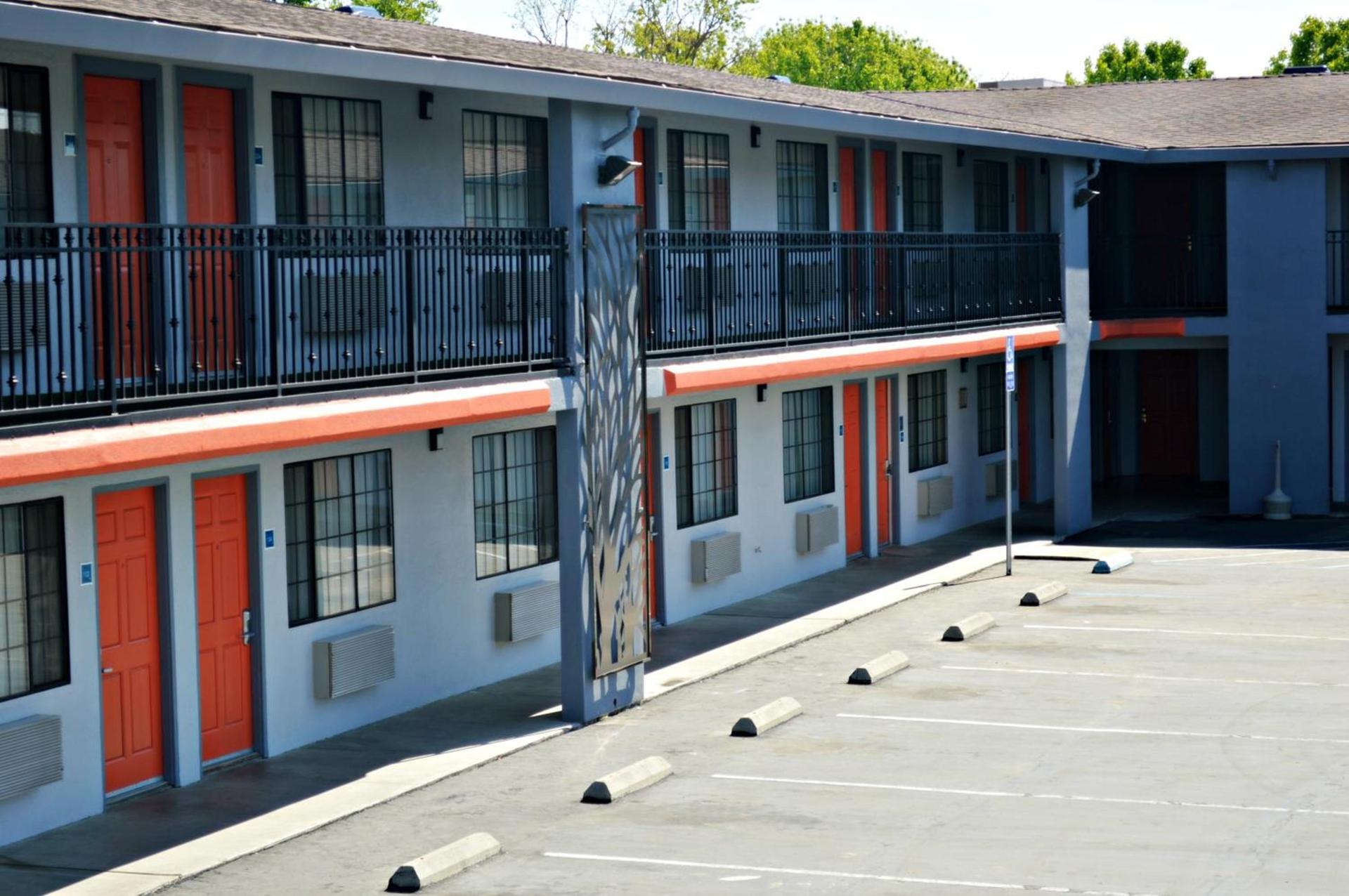 Journey Inn photo 16