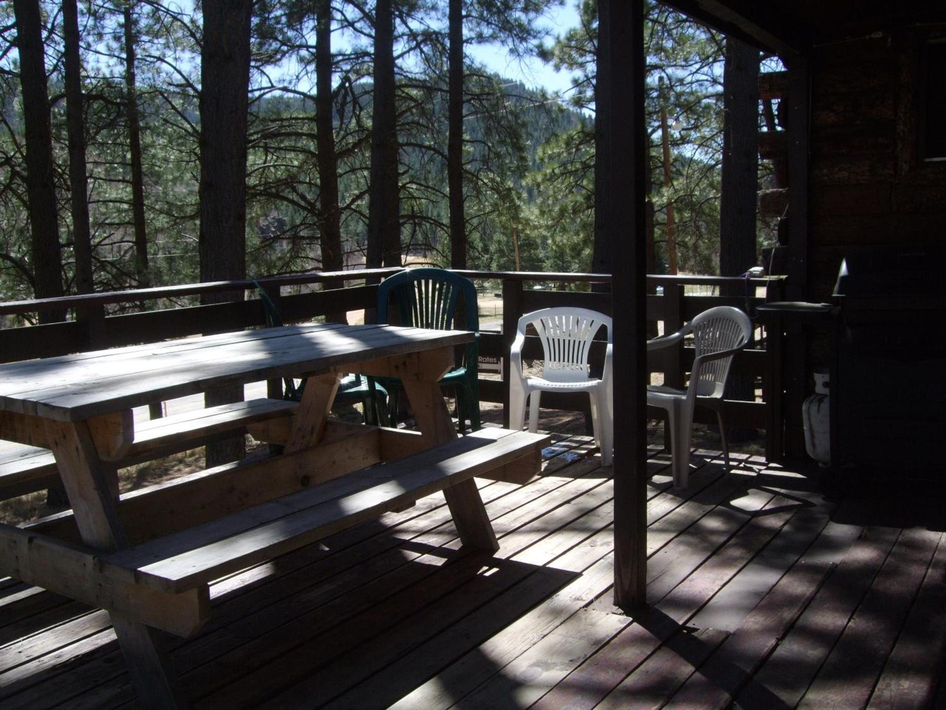 Sierra Bonita Cabins and RV Park photo 2