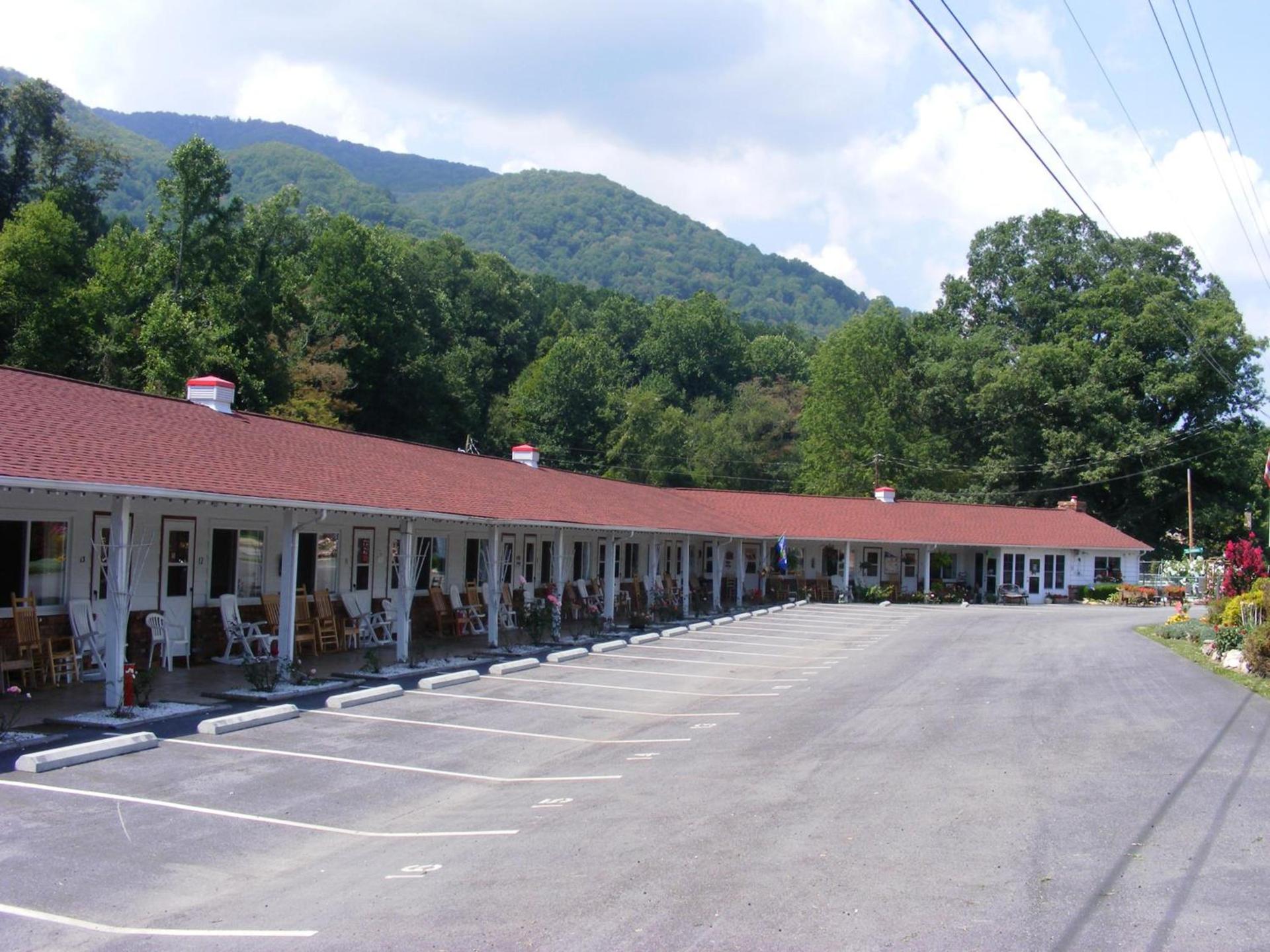 Laurel Park Inn photo 1
