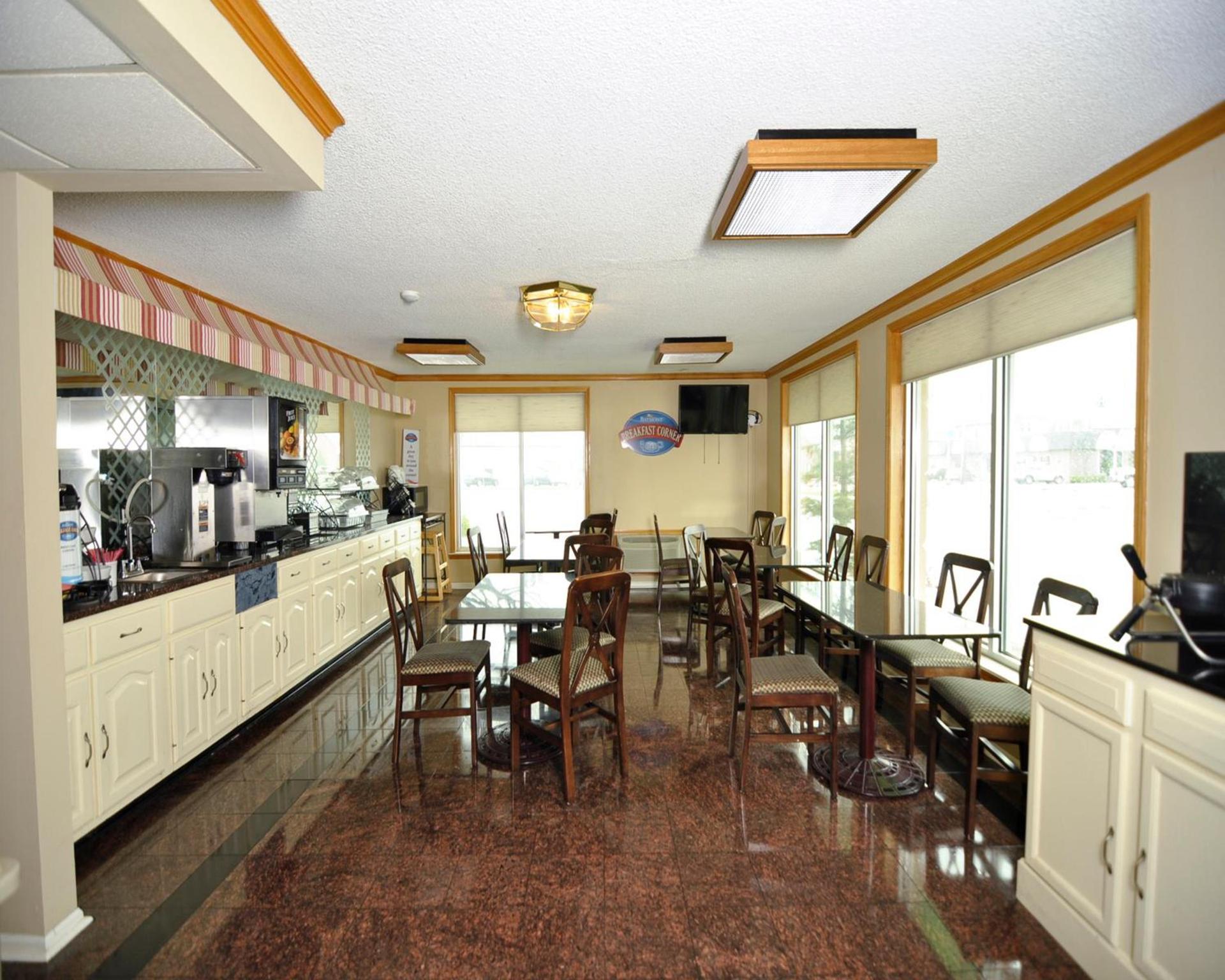 Baymont by Wyndham Sandusky photo 19
