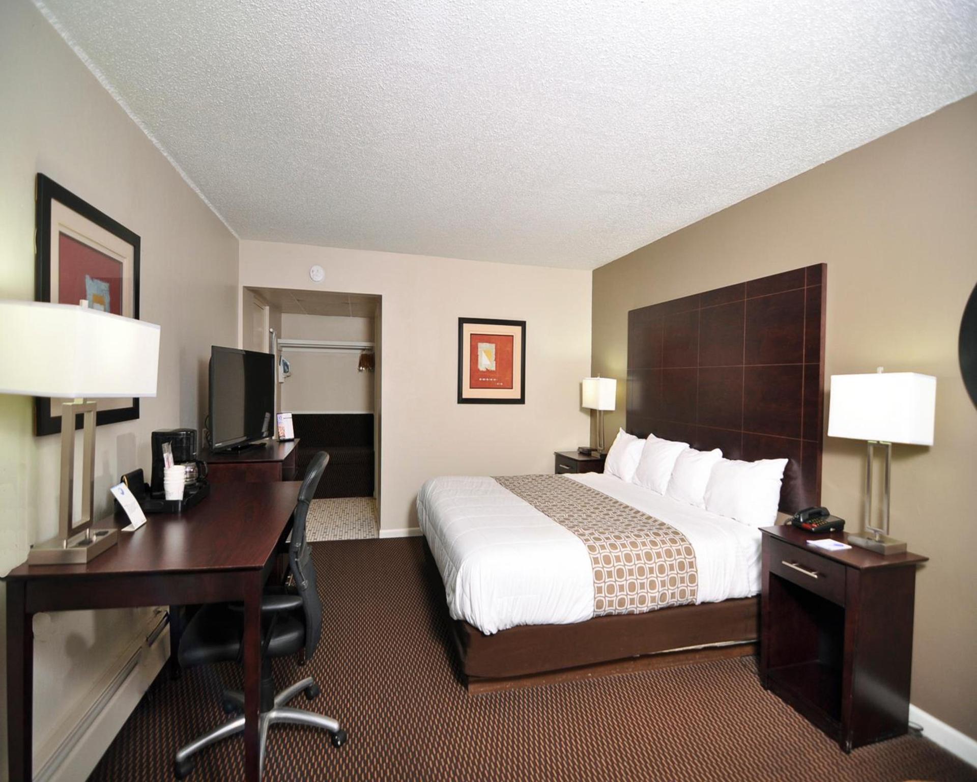 Baymont by Wyndham Sandusky photo 3