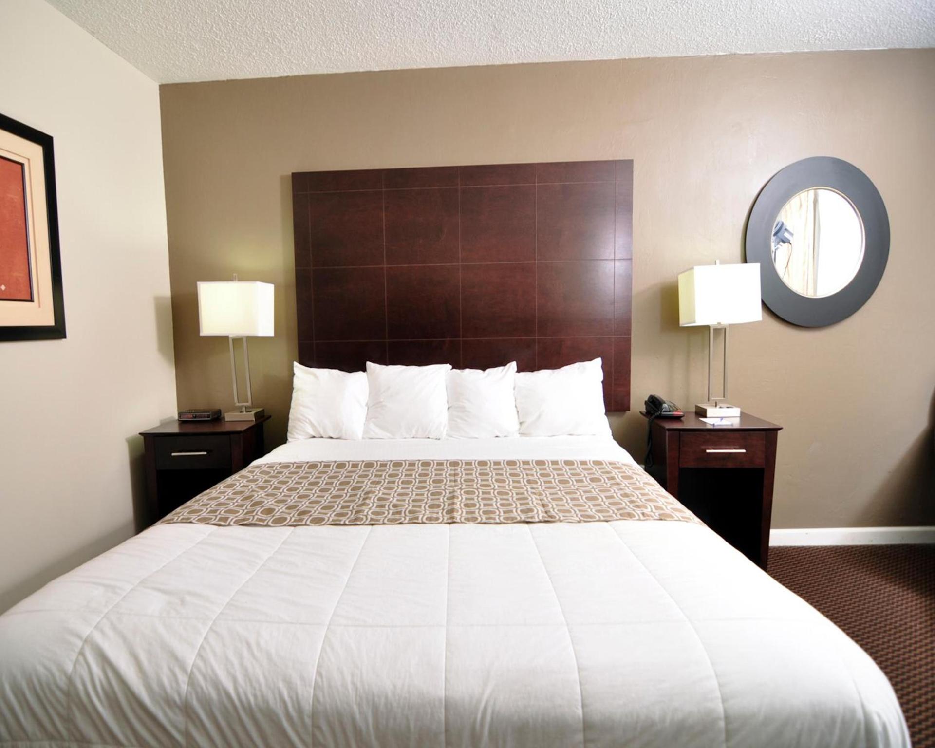 Baymont by Wyndham Sandusky photo 23