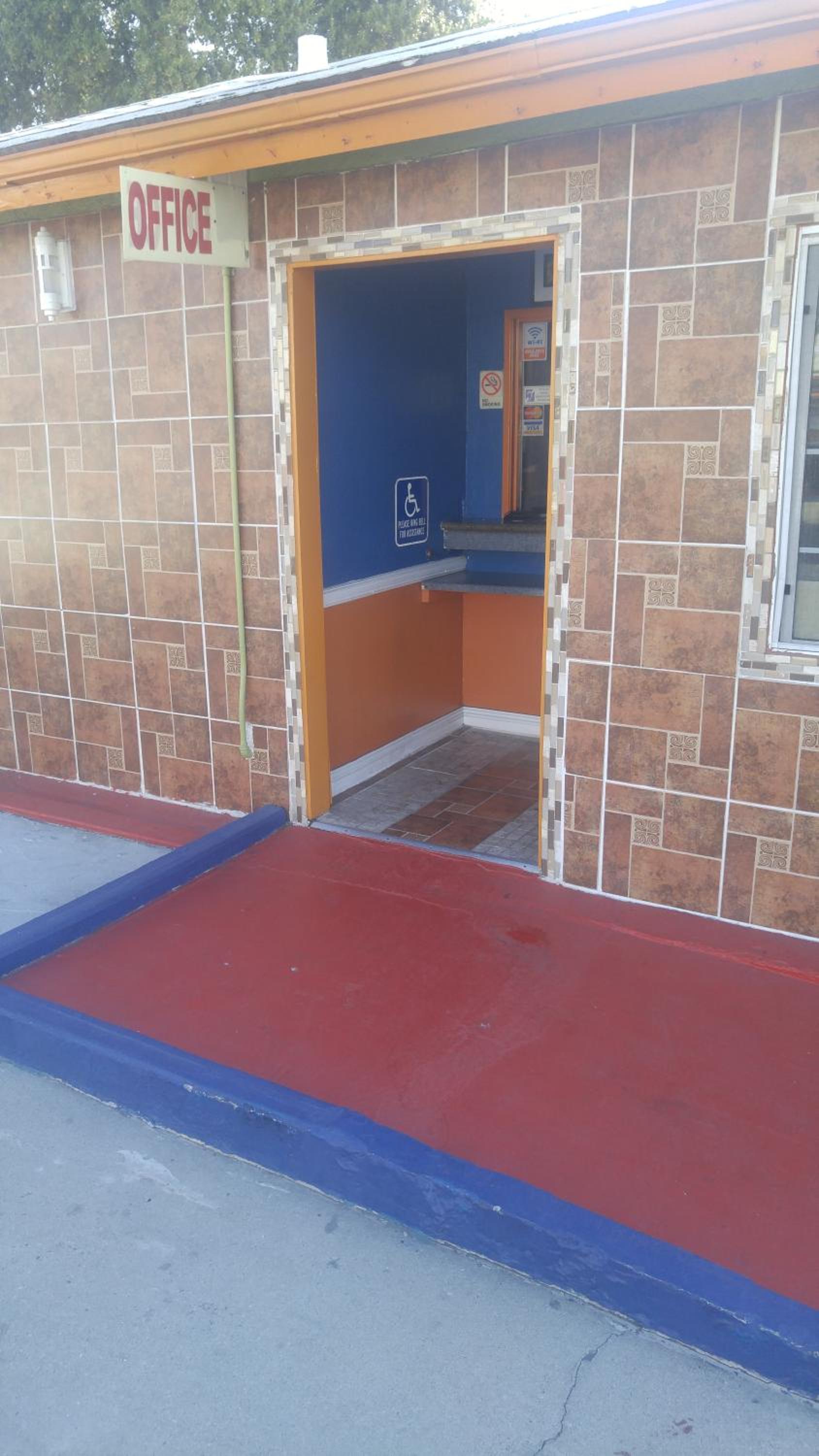 Travel Eagle Inn Motel photo 35