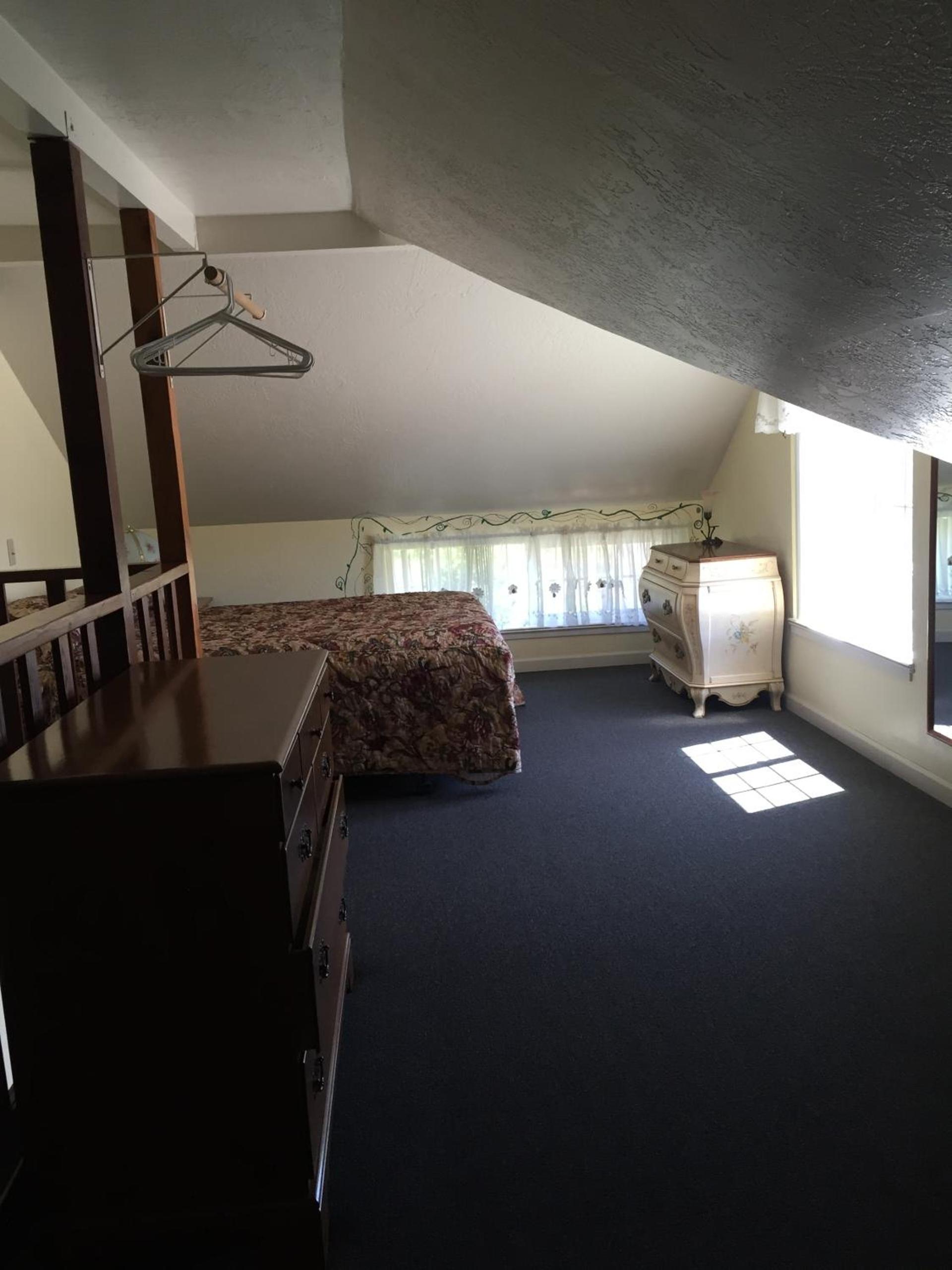 Harbor Inn photo 37