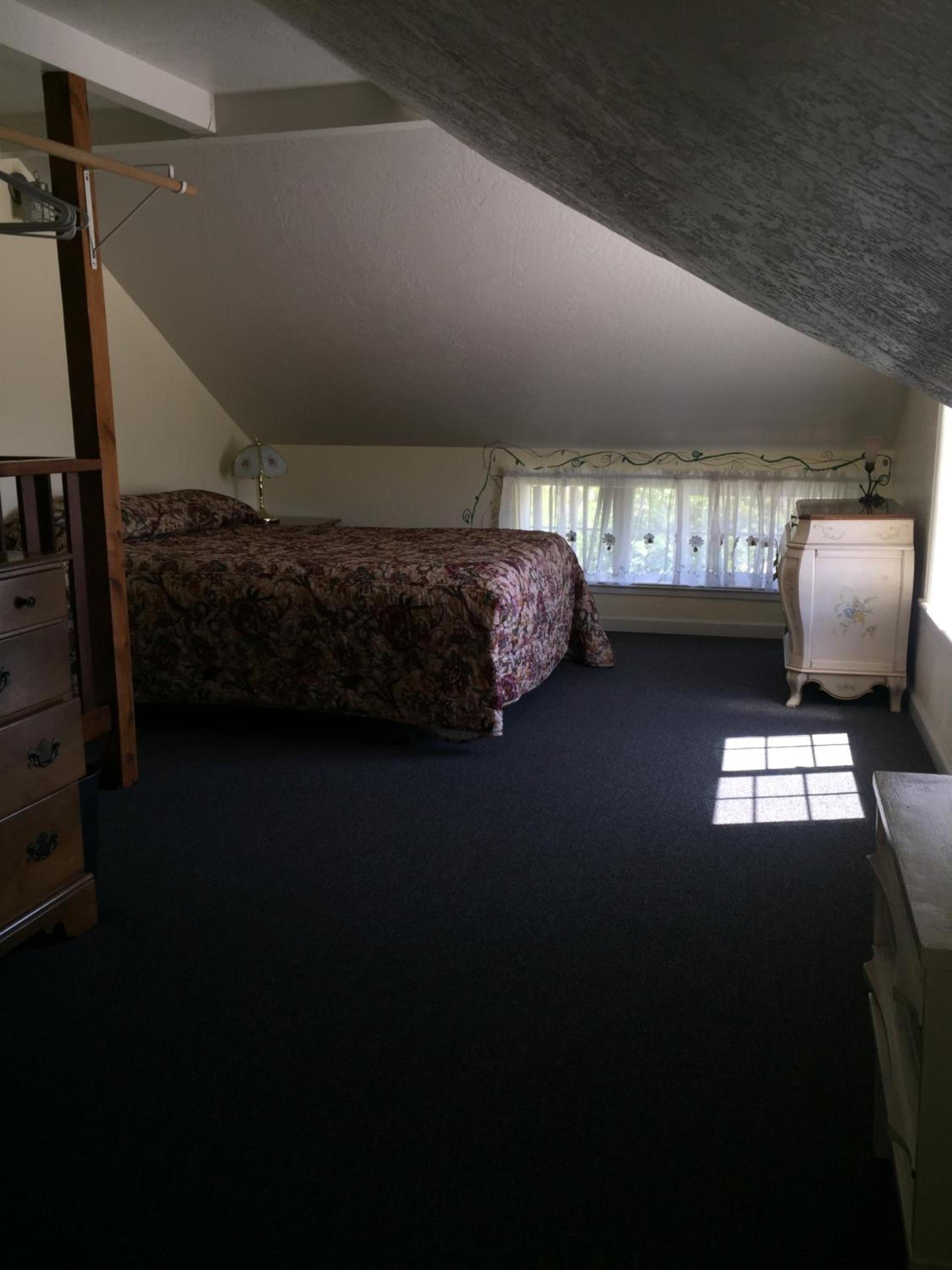 Harbor Inn photo 39