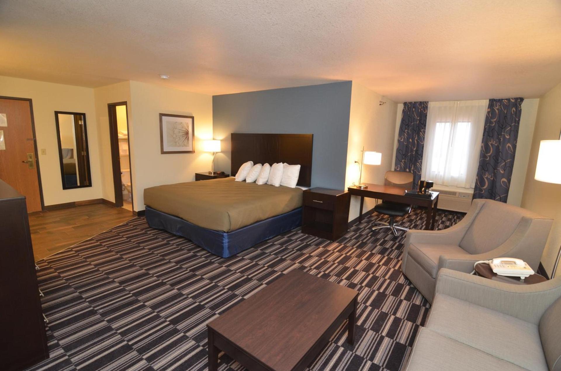 AmericInn by Wyndham Mount Pleasant photo 36