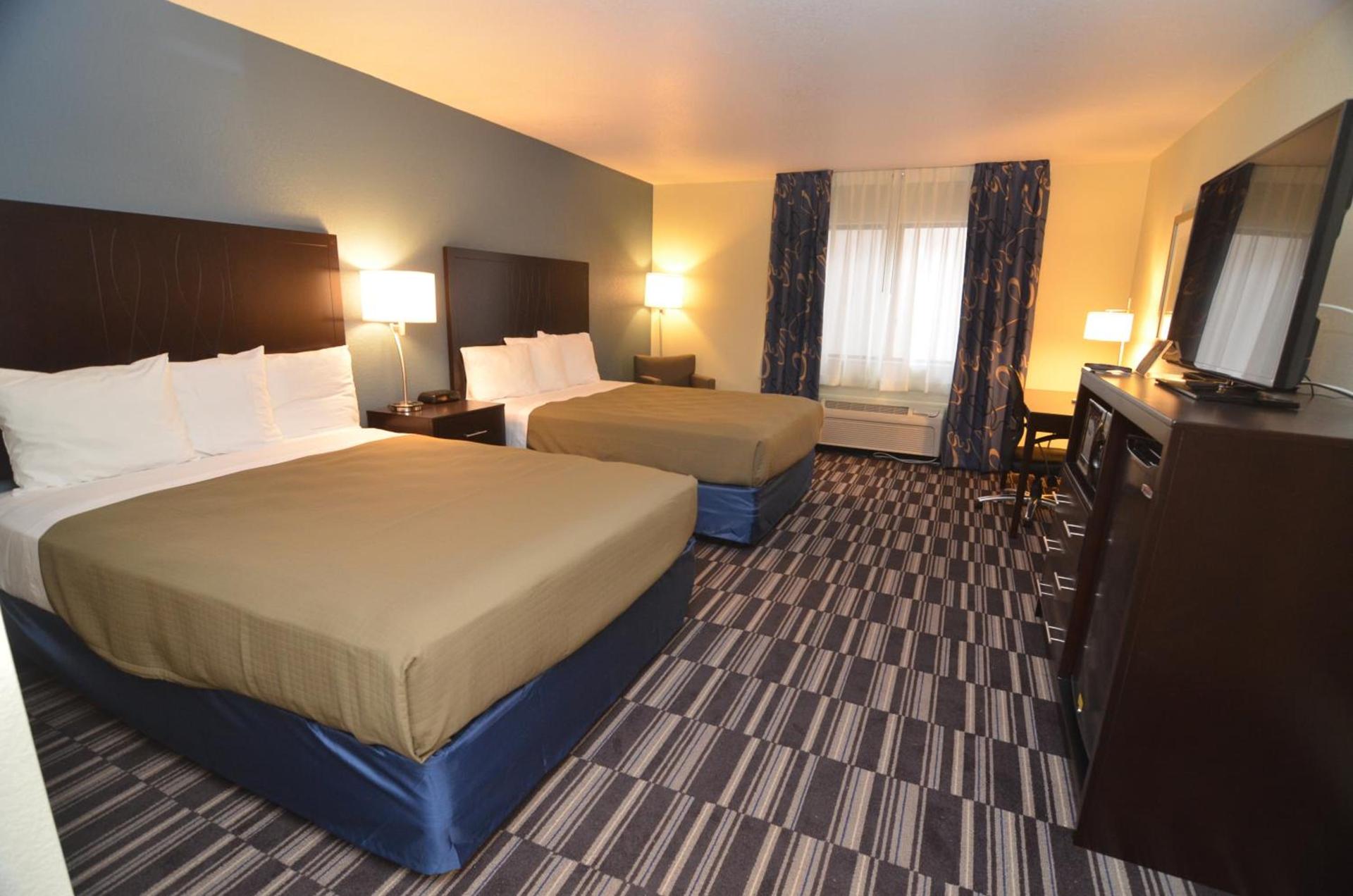 AmericInn by Wyndham Mount Pleasant photo 40