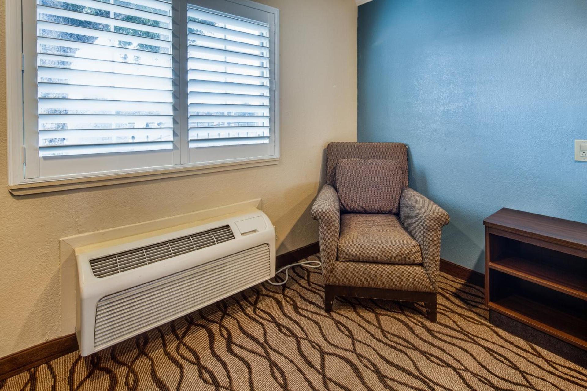Americas Best Value Inn Richmond photo 13
