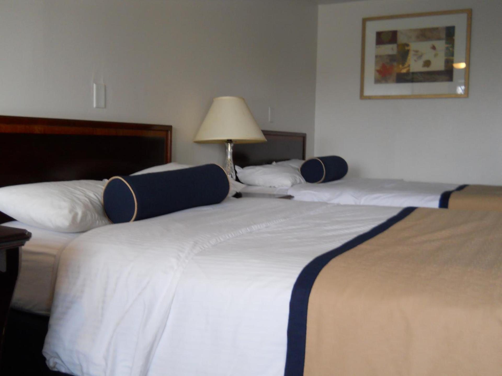 Value Inn Motel - Milwaukee Airport South photo 9