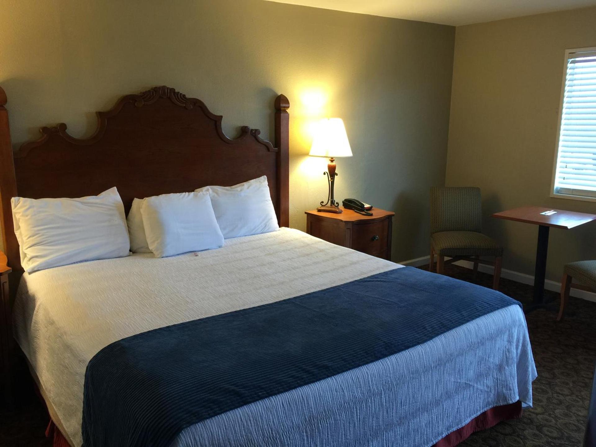 Kentucky Lake Inn photo 15