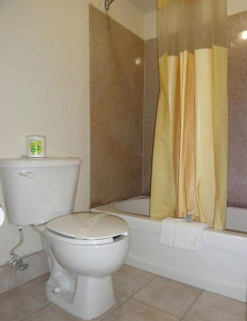 Sunset Inn photo 15