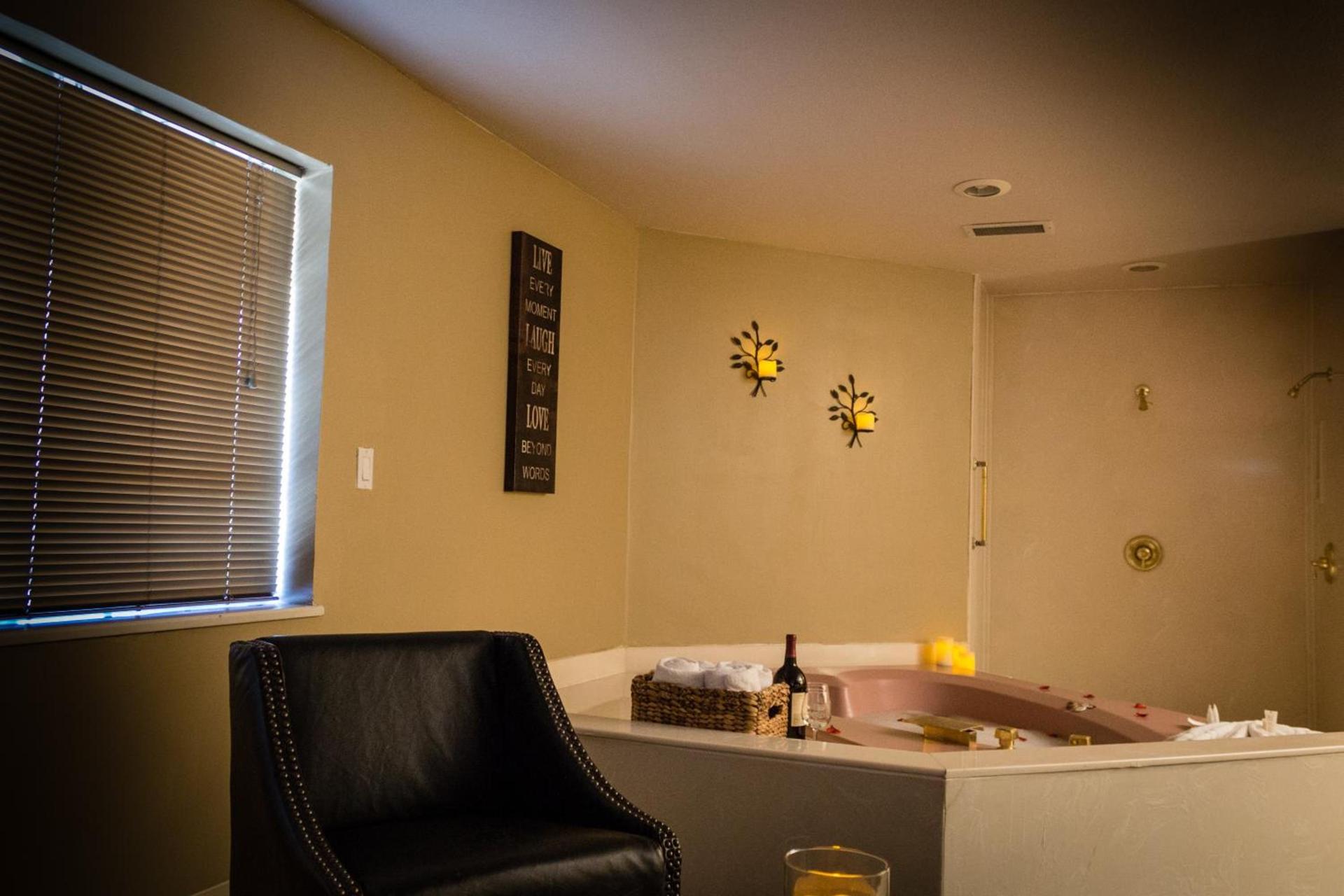 Postmarc Hotel and Spa Suites photo 42