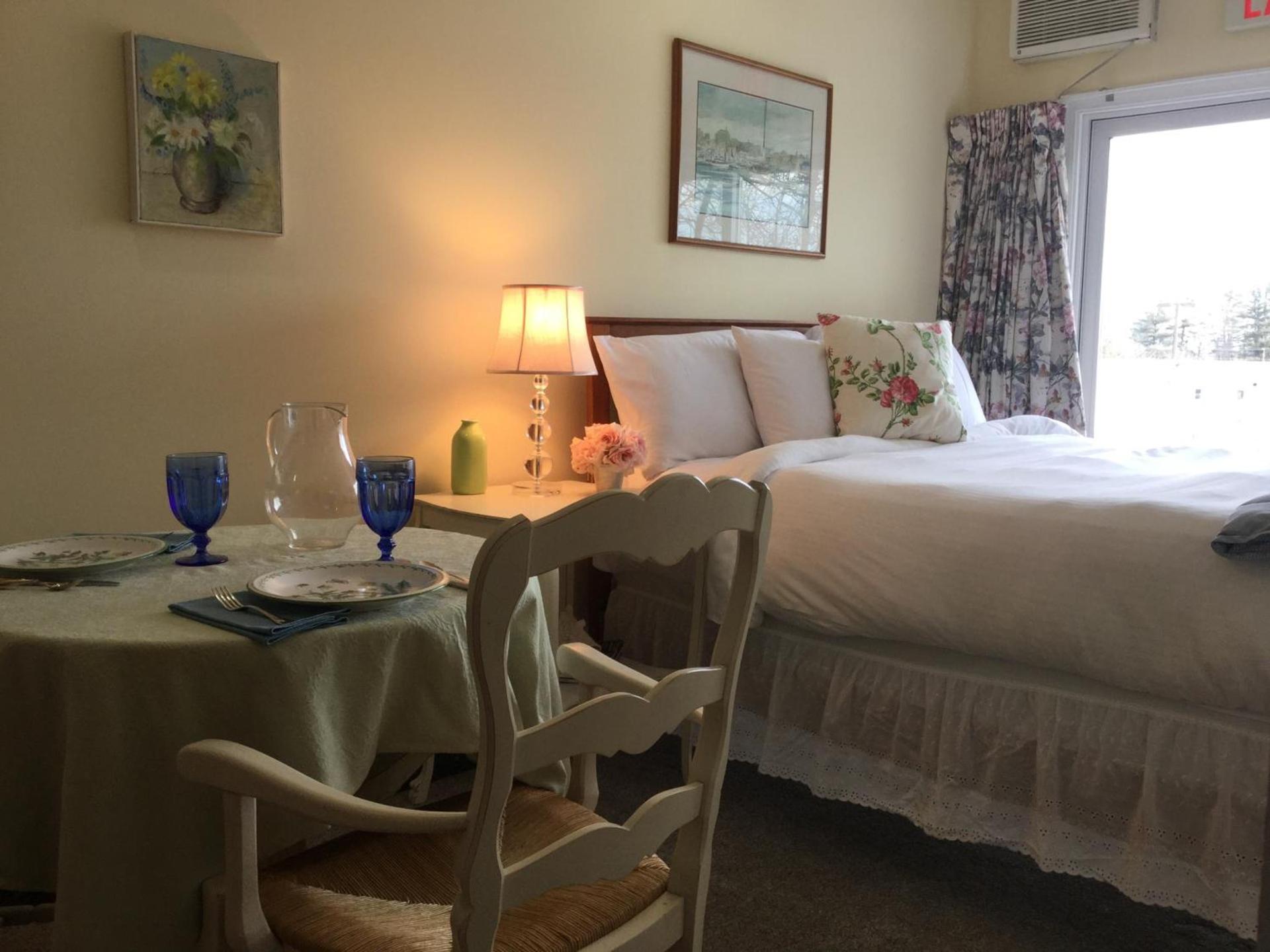 The Beach Rose Inn photo 11