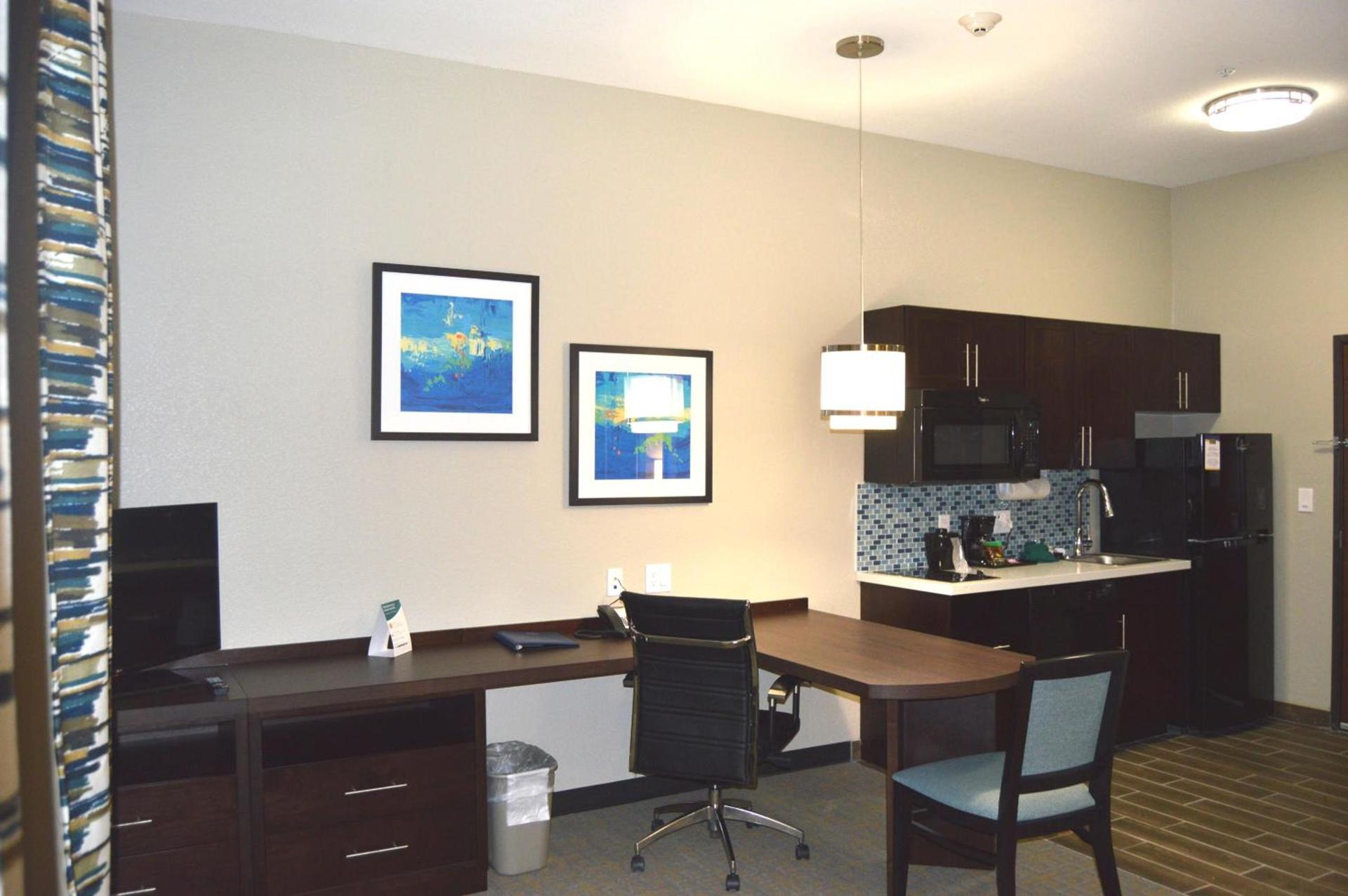 MainStay Suites Midland photo 18