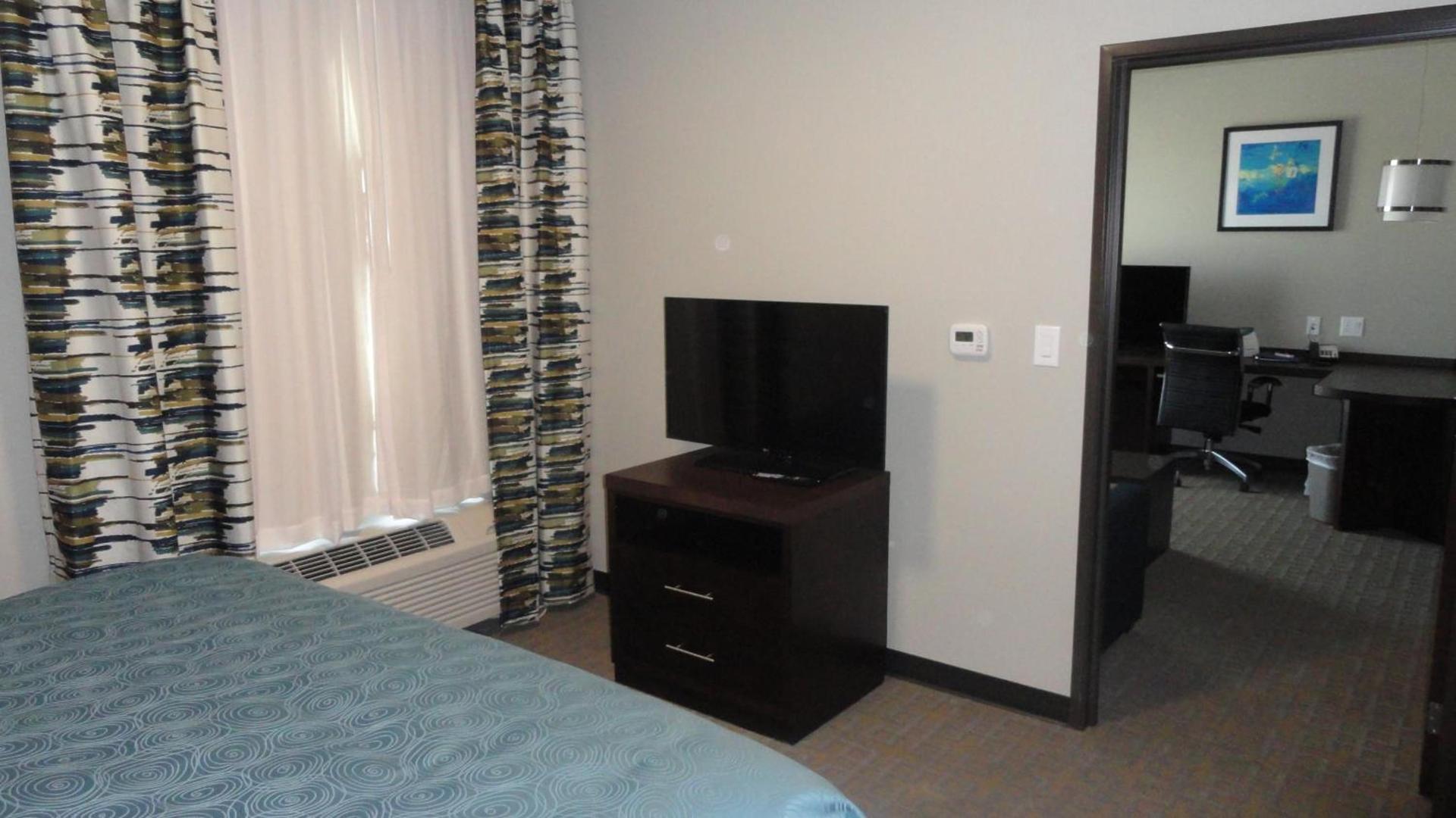 MainStay Suites Midland photo 25