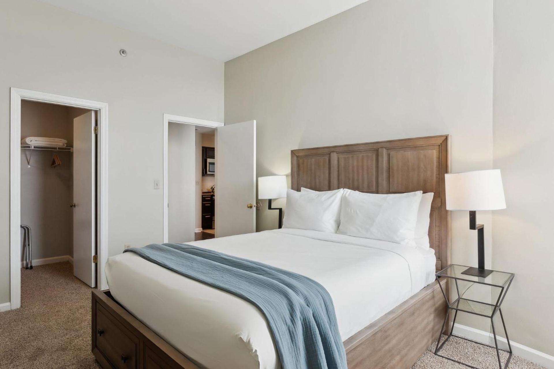 Placemakr Downtown Pittsburgh at The Pennsylvanian photo 56