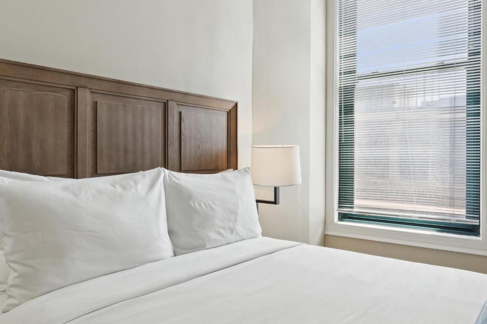 Placemakr Downtown Pittsburgh at The Pennsylvanian photo 54