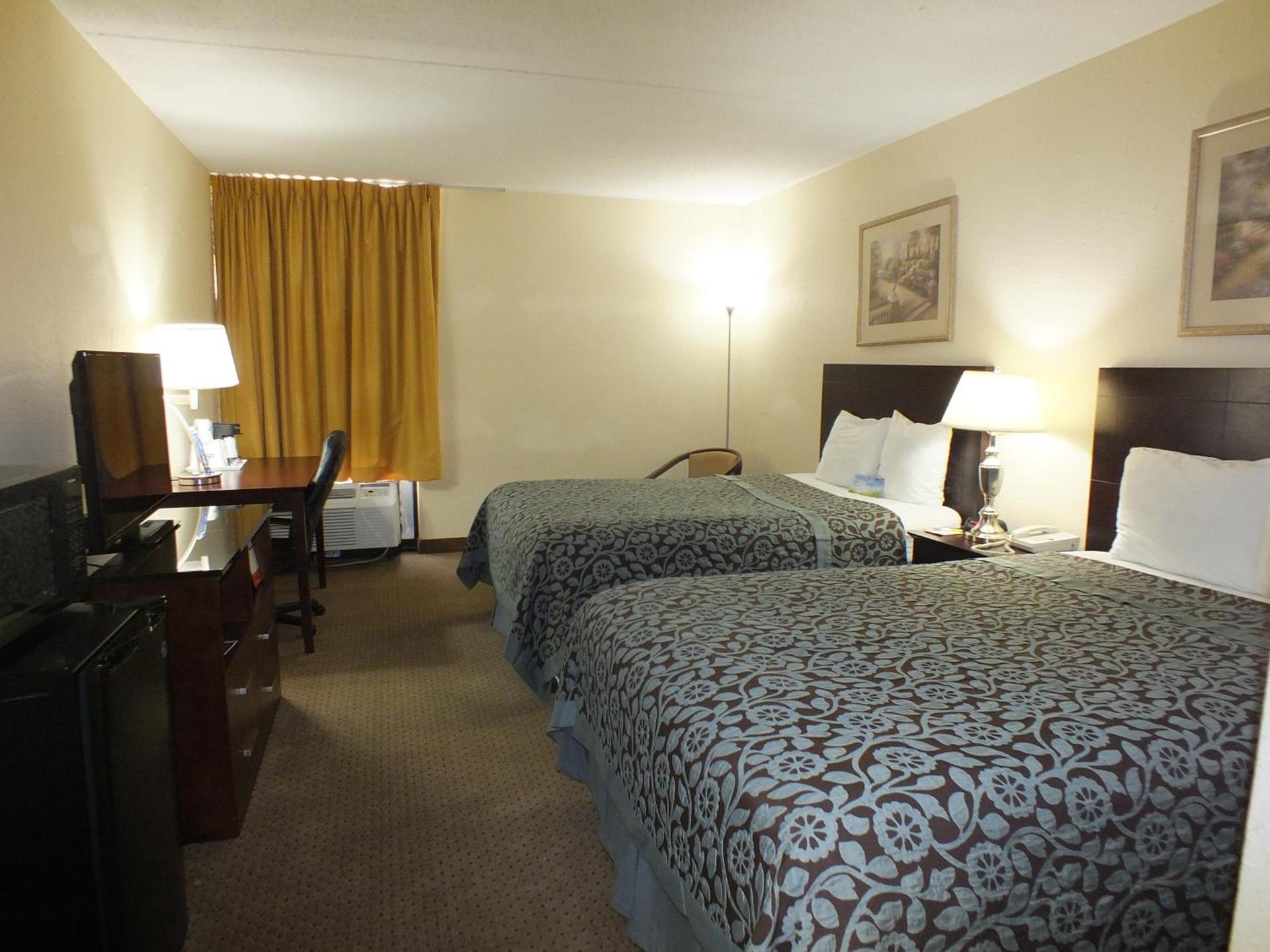 Days Inn by Wyndham Indianapolis Castleton photo 43