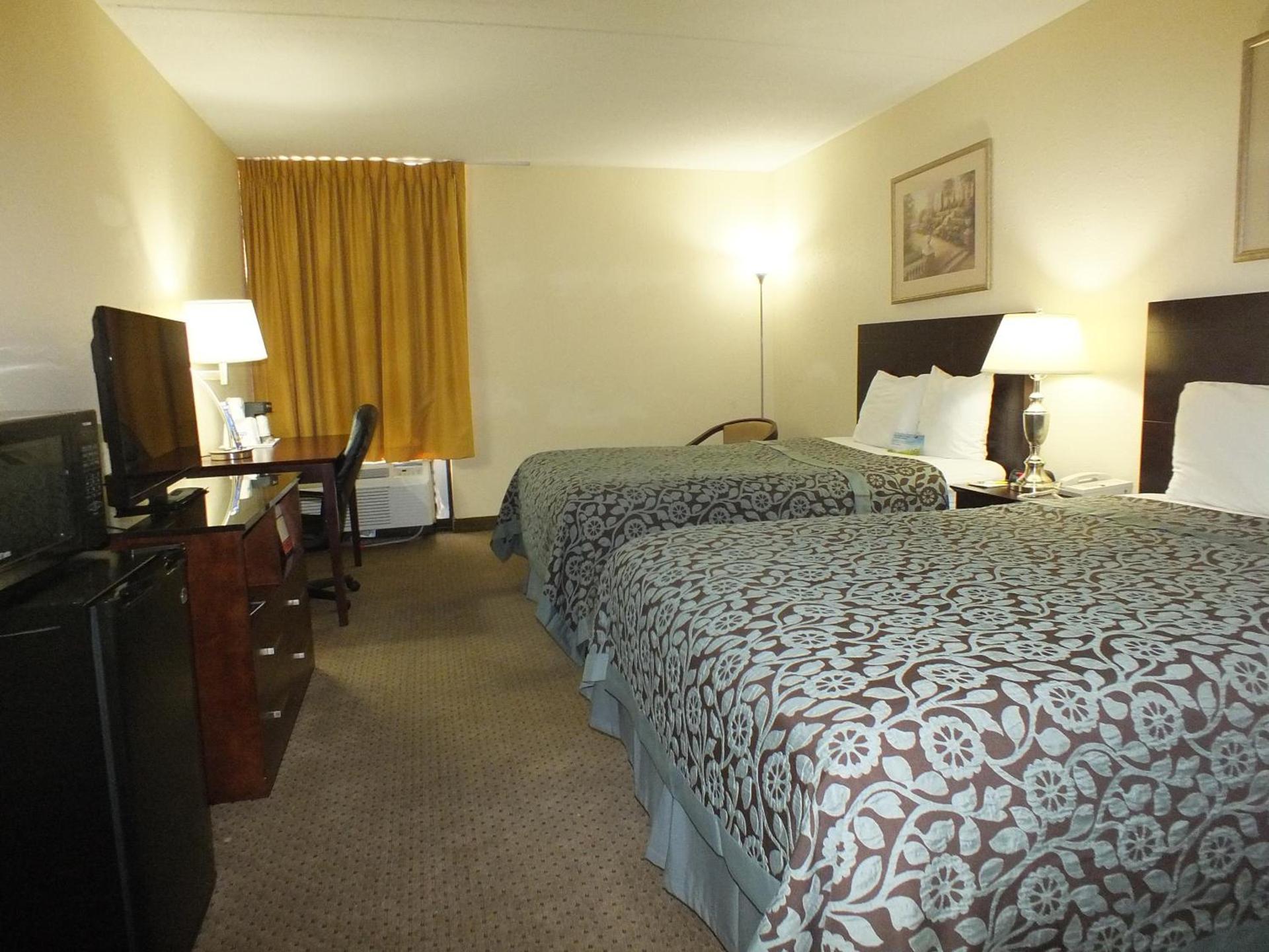 Days Inn by Wyndham Indianapolis Castleton photo 44