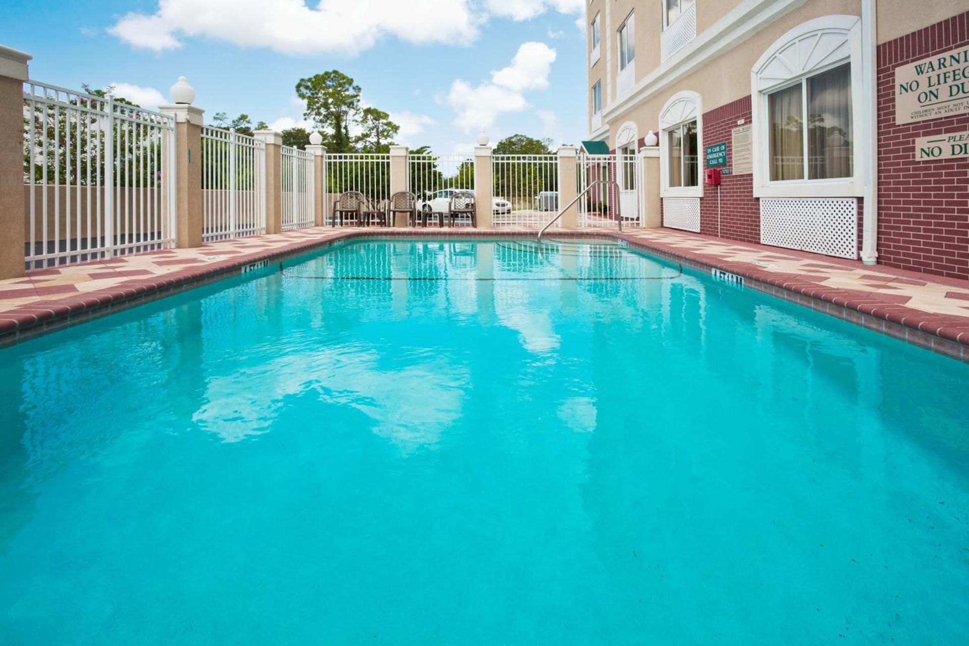 Country Inn & Suites by Radisson, St Petersburg - Clearwater, FL photo 50