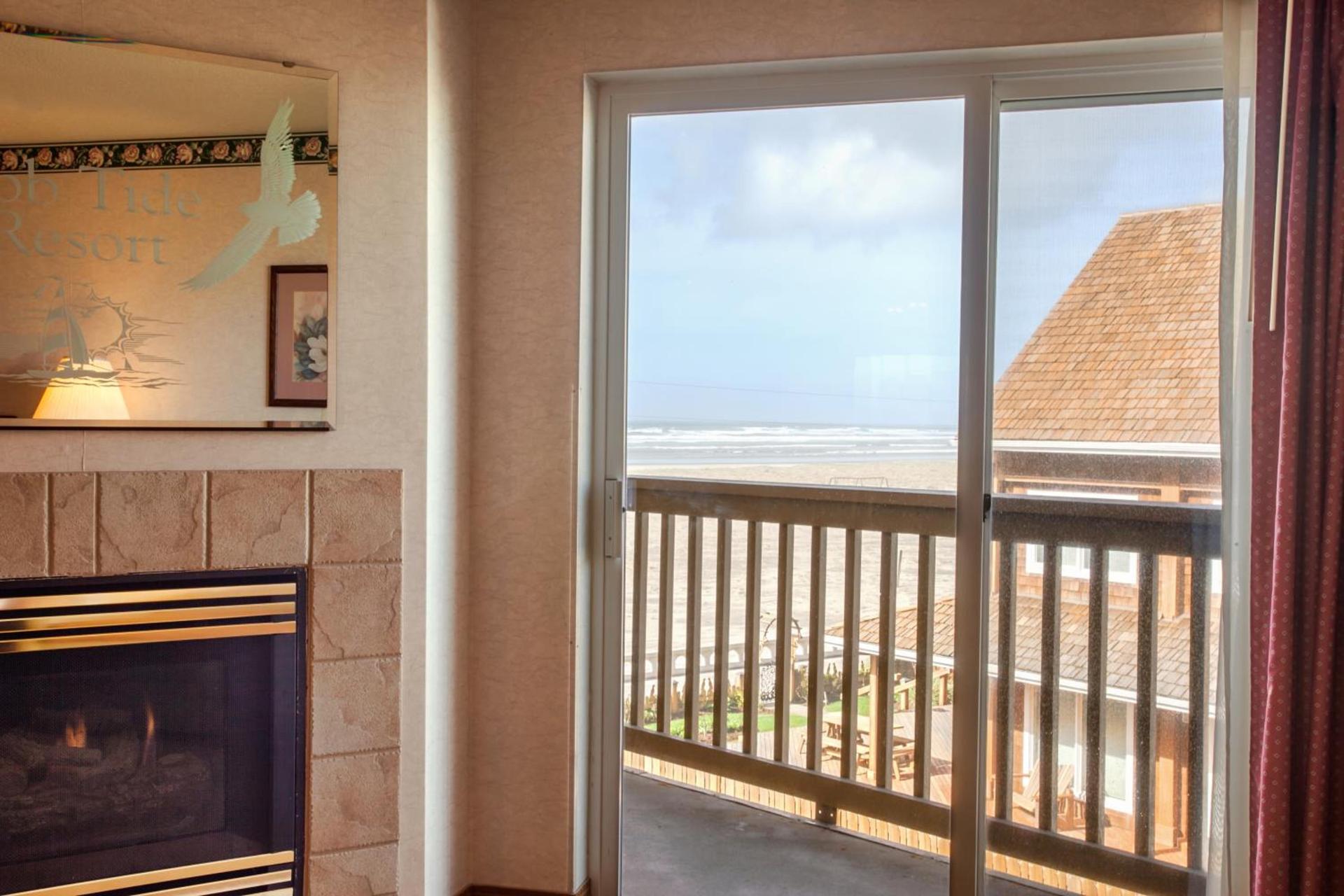 Ebb Tide Oceanfront Inn photo 3