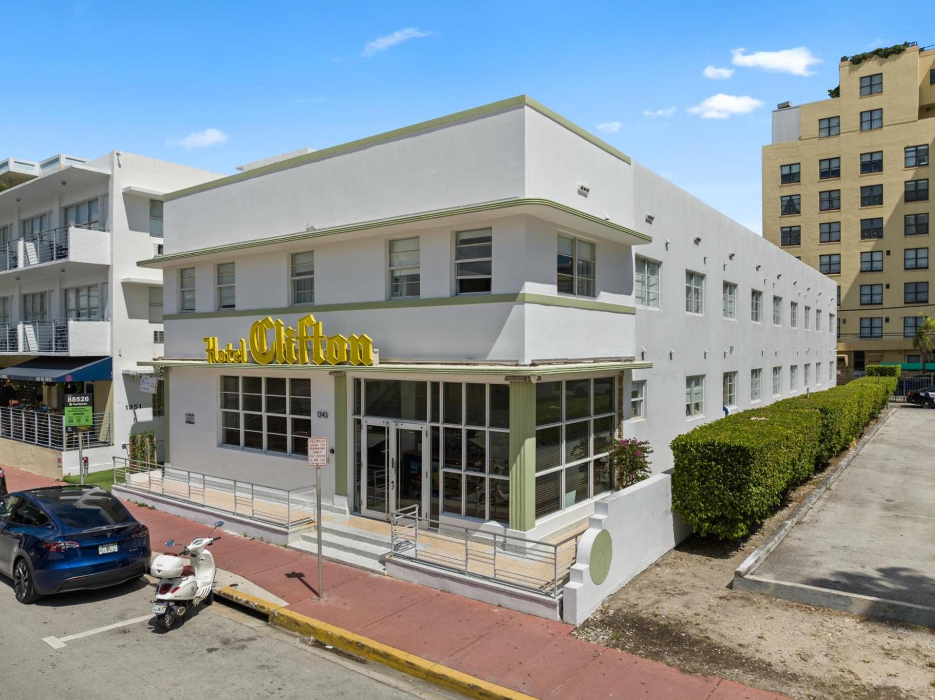 The Clifton photo 13