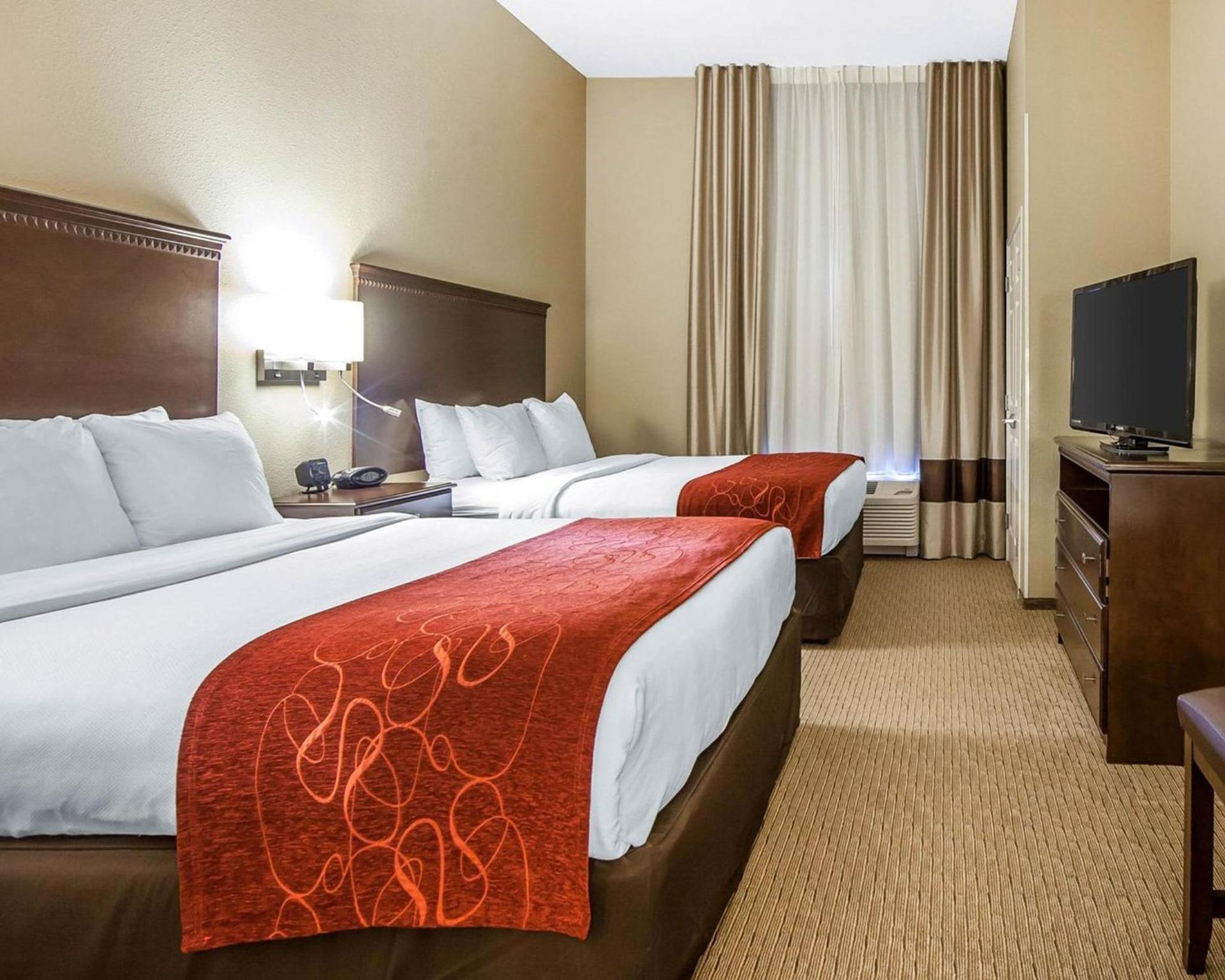 Comfort Suites Marietta-Parkersburg photo 22