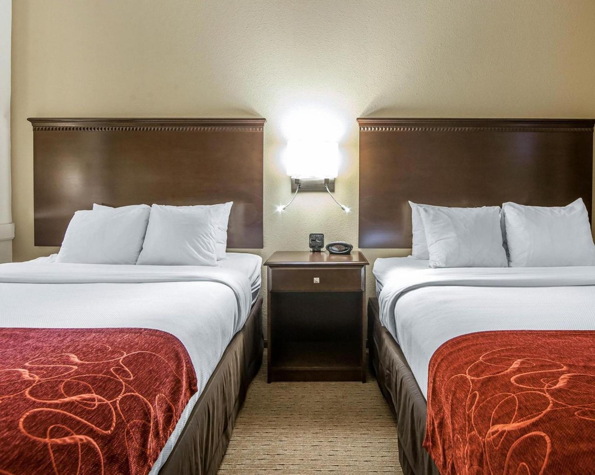 Comfort Suites Marietta-Parkersburg photo 20
