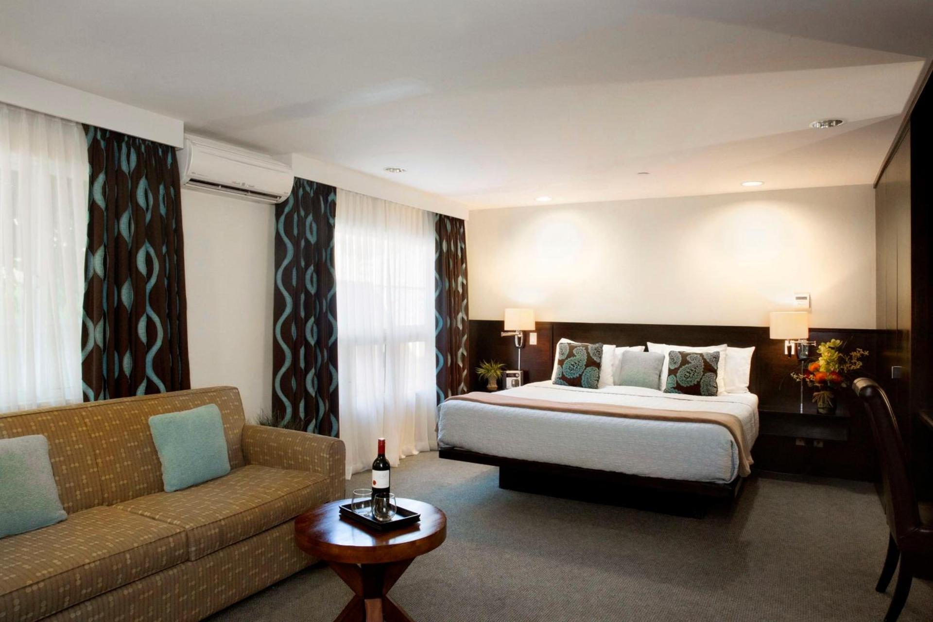 Aurora Hotel photo 16