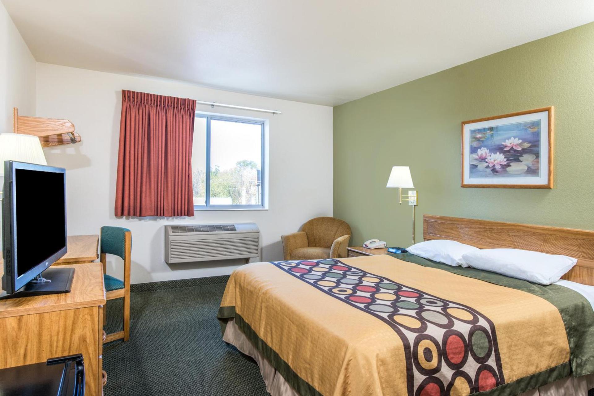 Super 8 by Wyndham West Middlesex/Sharon Area photo 25