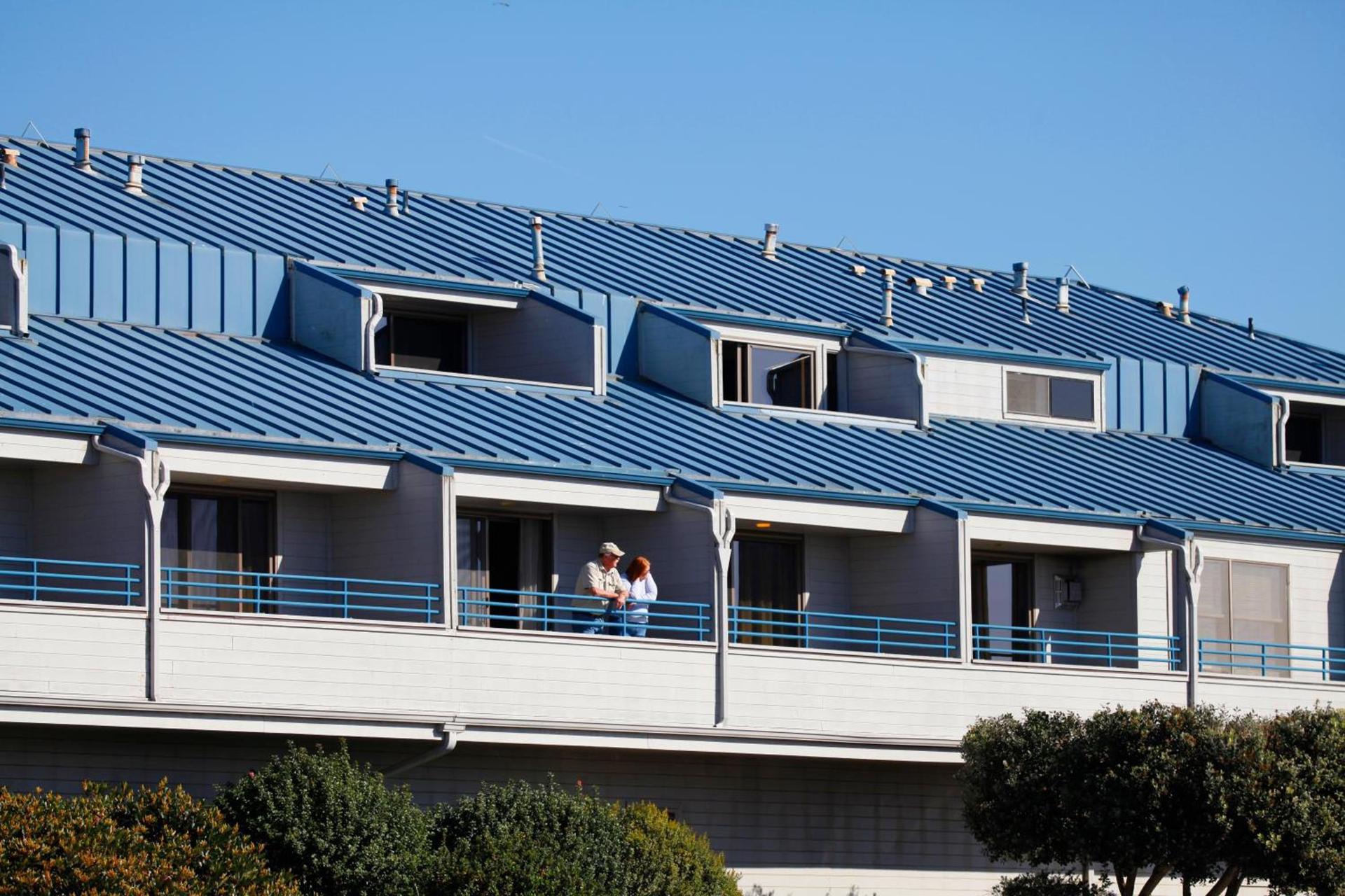 Blue Sail Inn photo 8