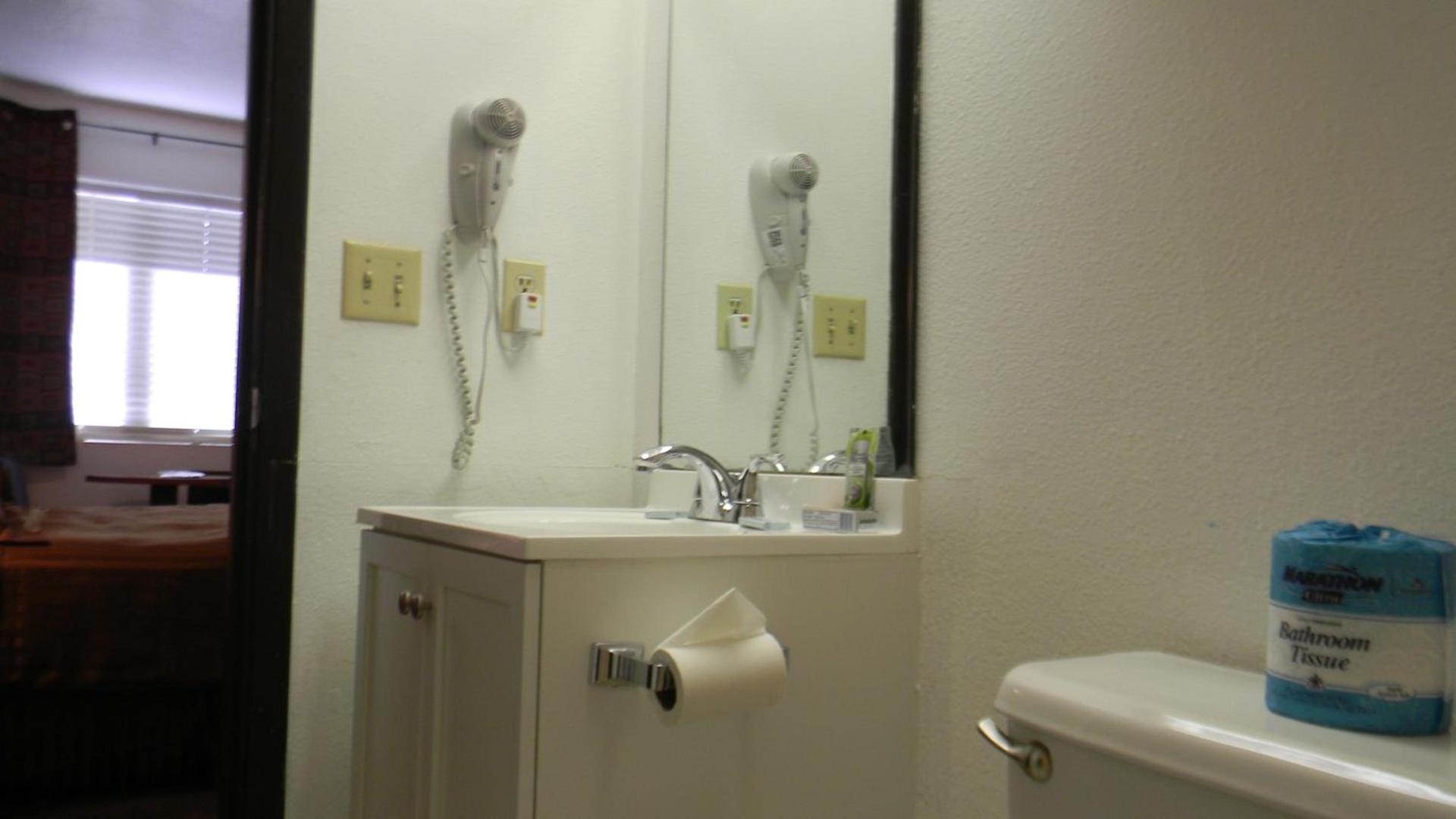 Motel West photo 87