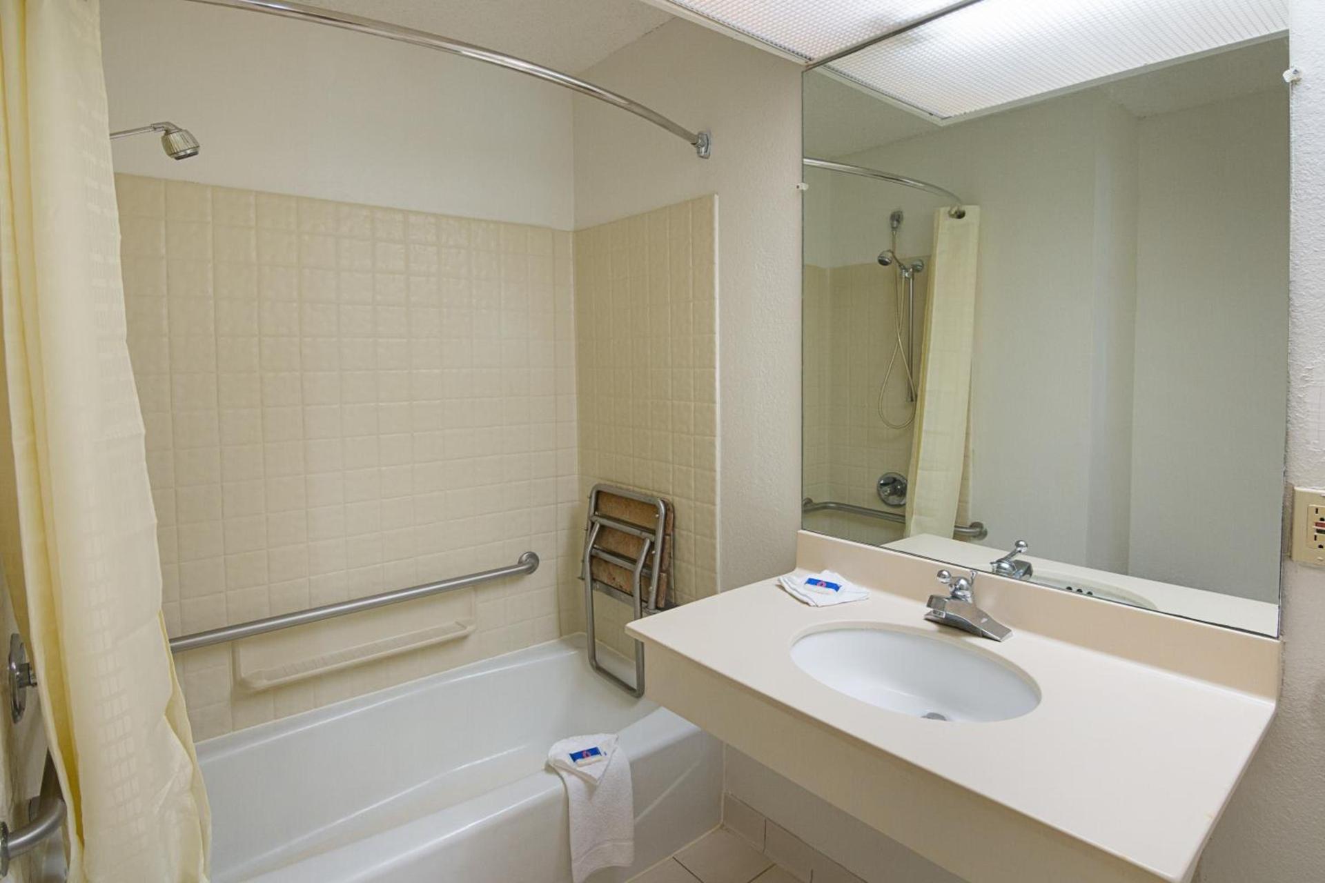 Motel 6-Newnan, GA photo 39