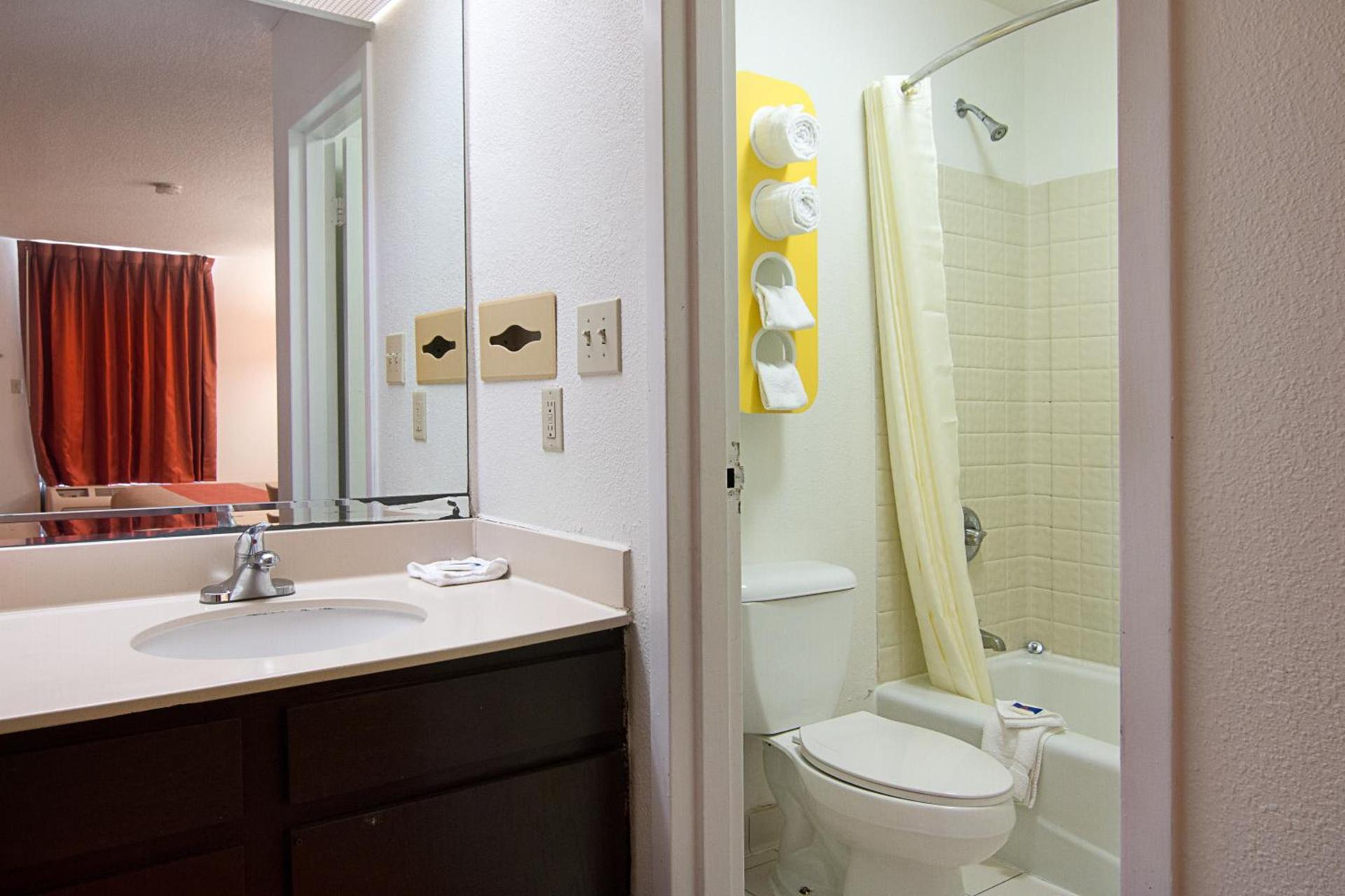 Motel 6-Newnan, GA photo 41