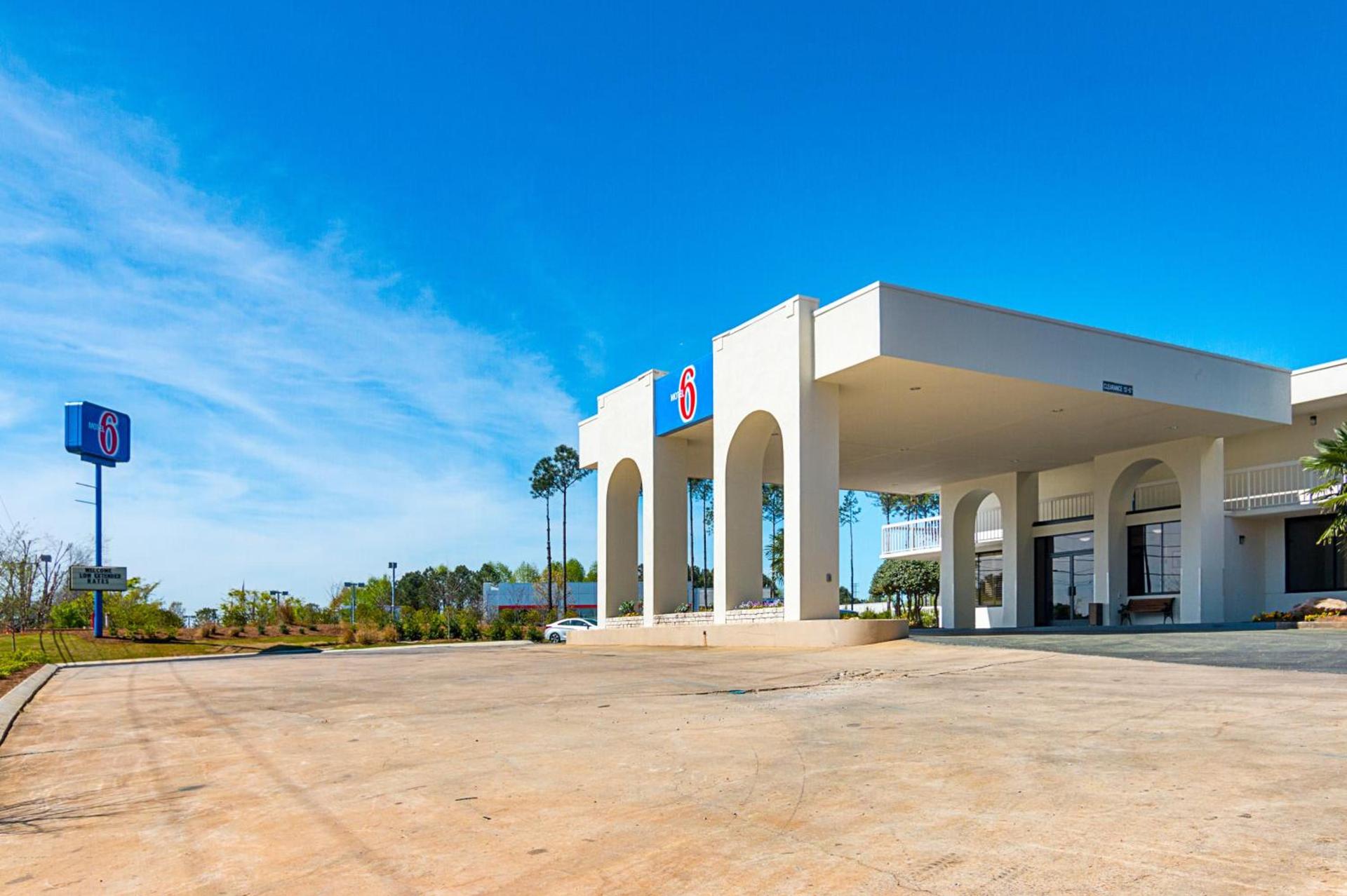 Motel 6-Newnan, GA photo 11