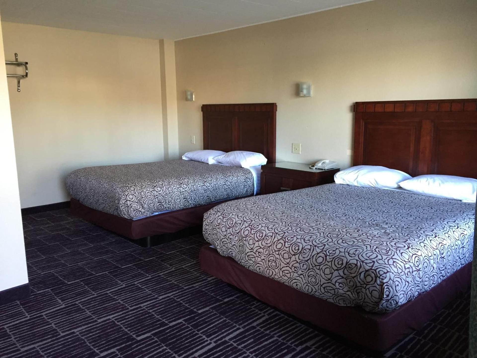 Economy Inn photo 10