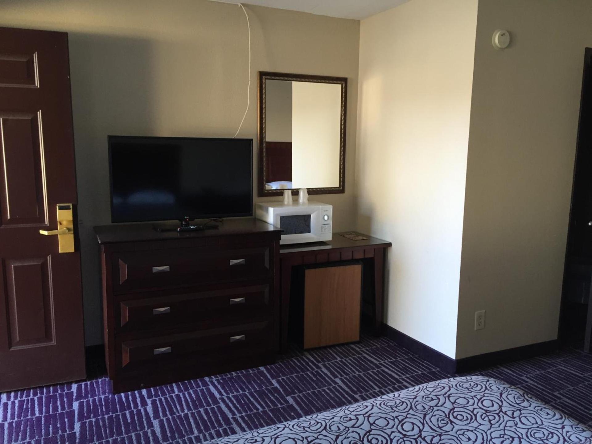 Economy Inn photo 15