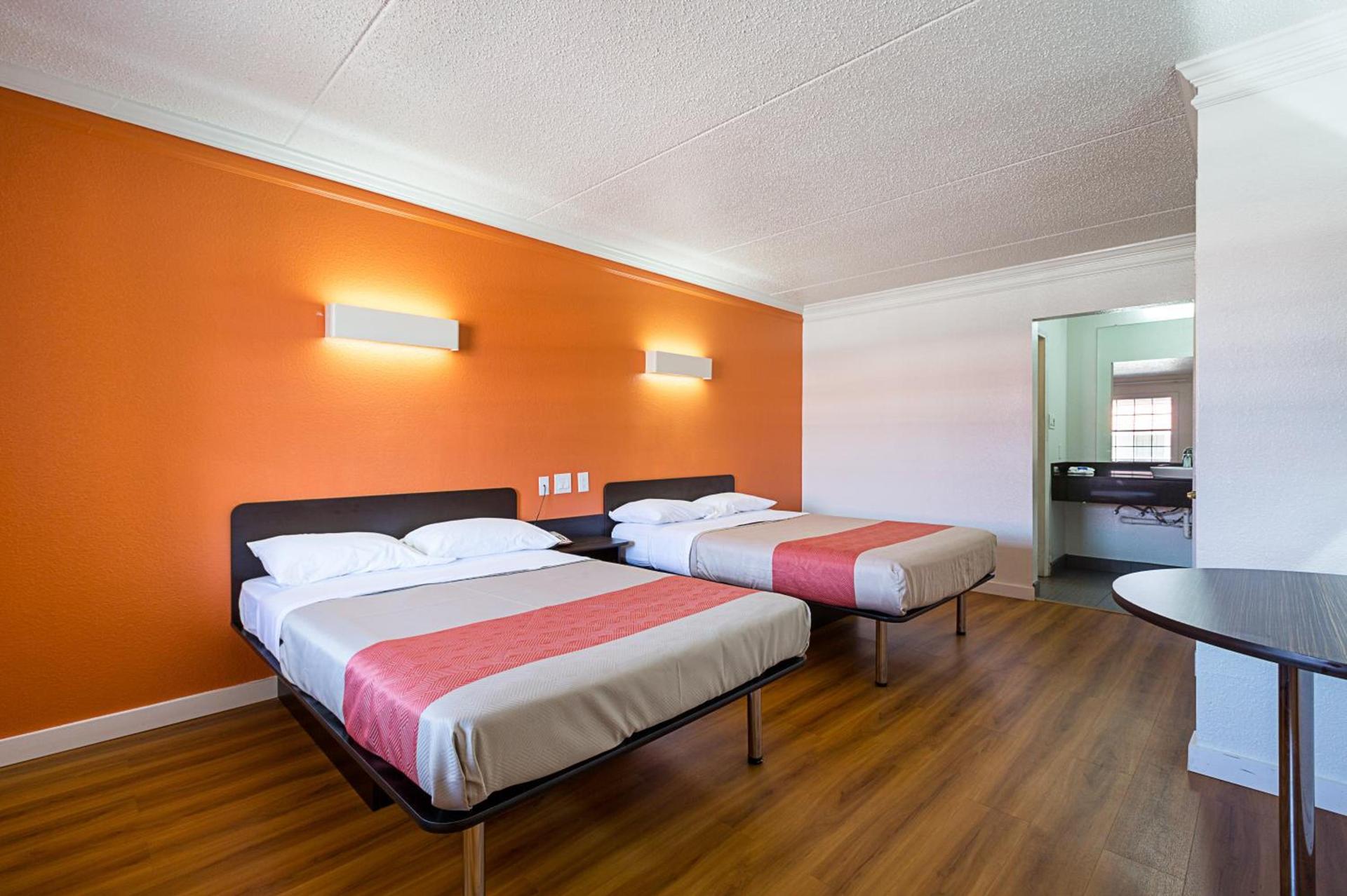 Motel 6-Dallas, TX - Market Center photo 43