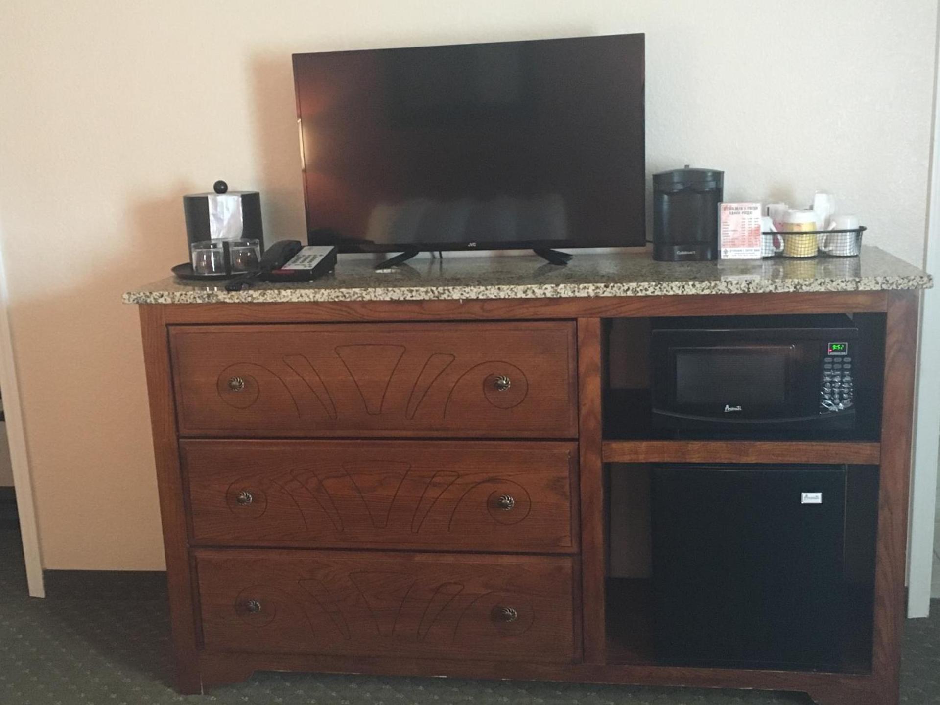 Ramada by Wyndham Elko Hotel at Stockmen's Casino photo 61