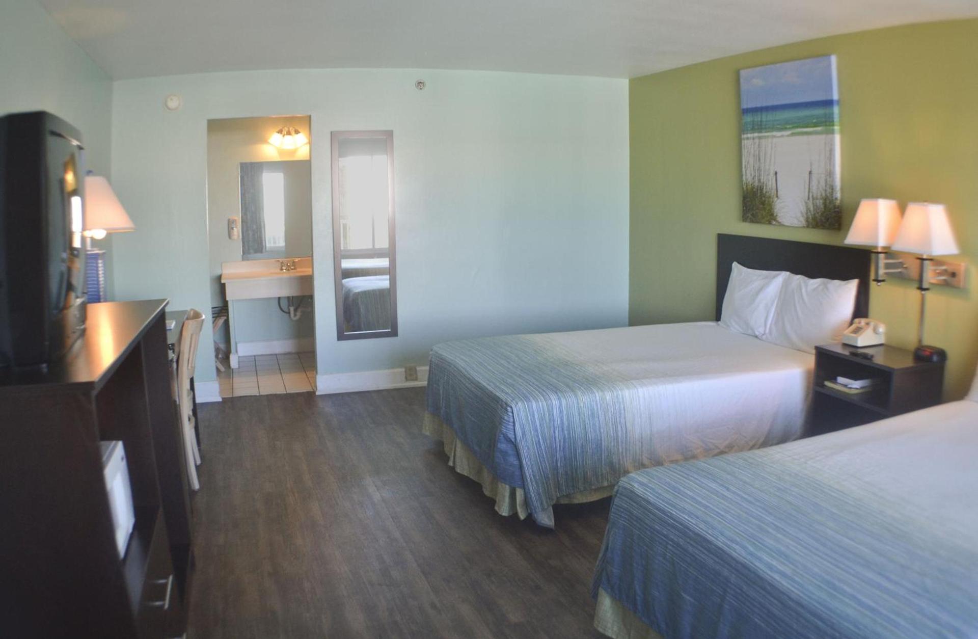 Boardwalk Beach Hotel photo 32