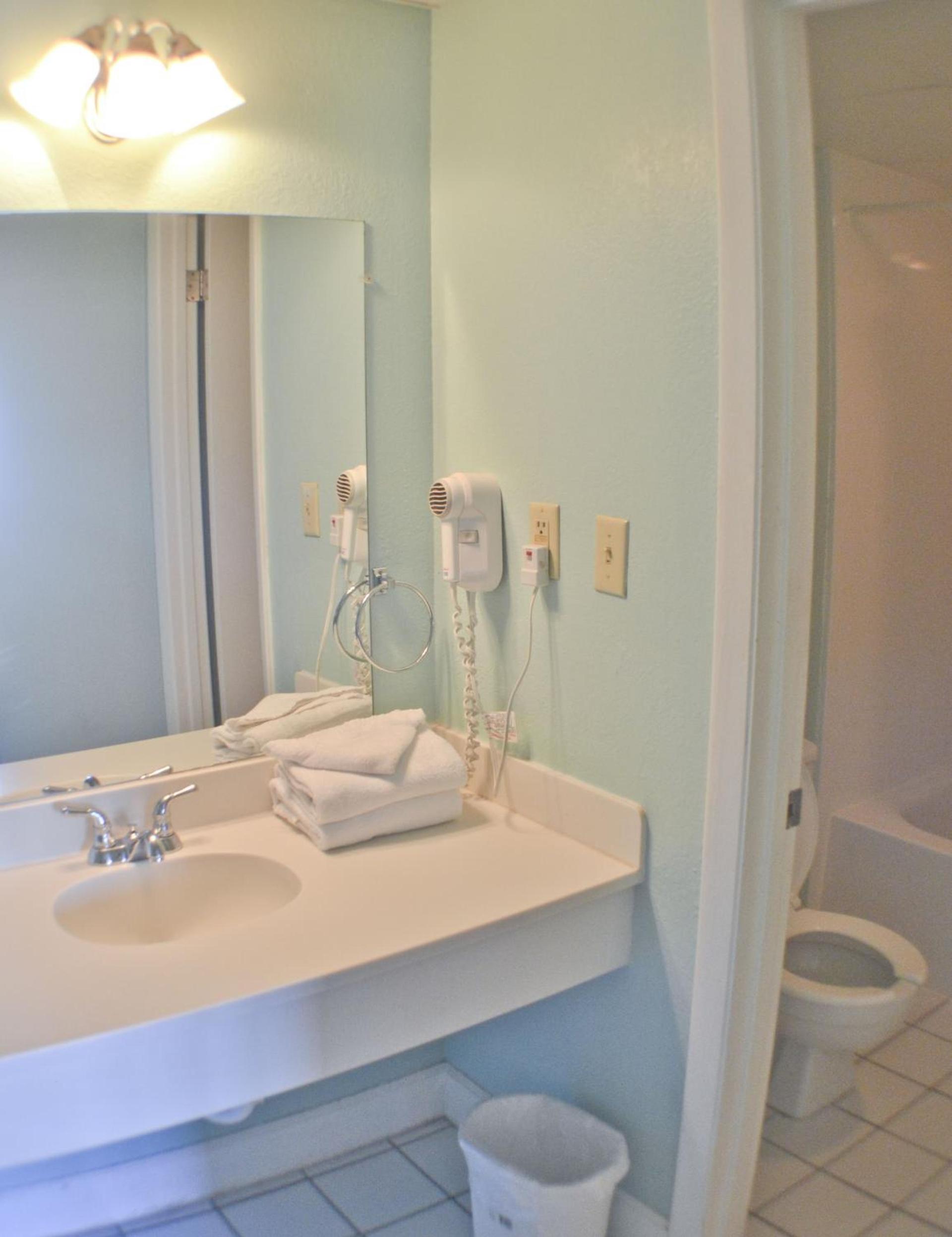Boardwalk Beach Hotel photo 7