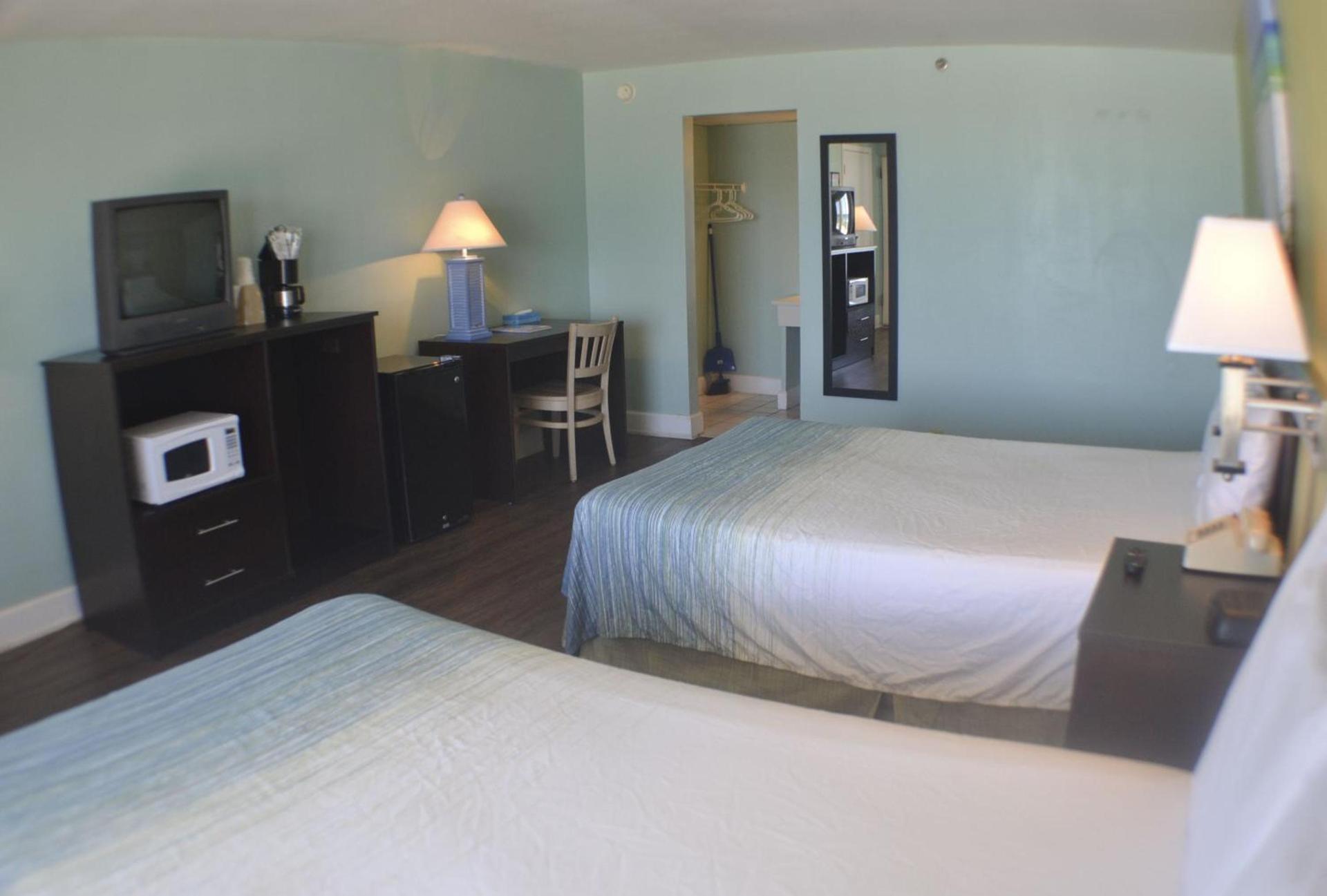 Boardwalk Beach Hotel photo 35