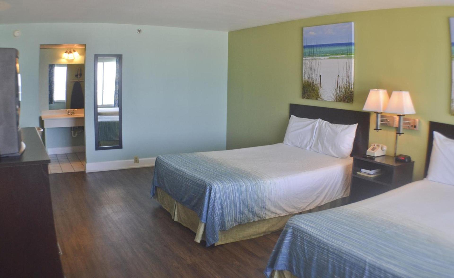 Boardwalk Beach Hotel photo 36