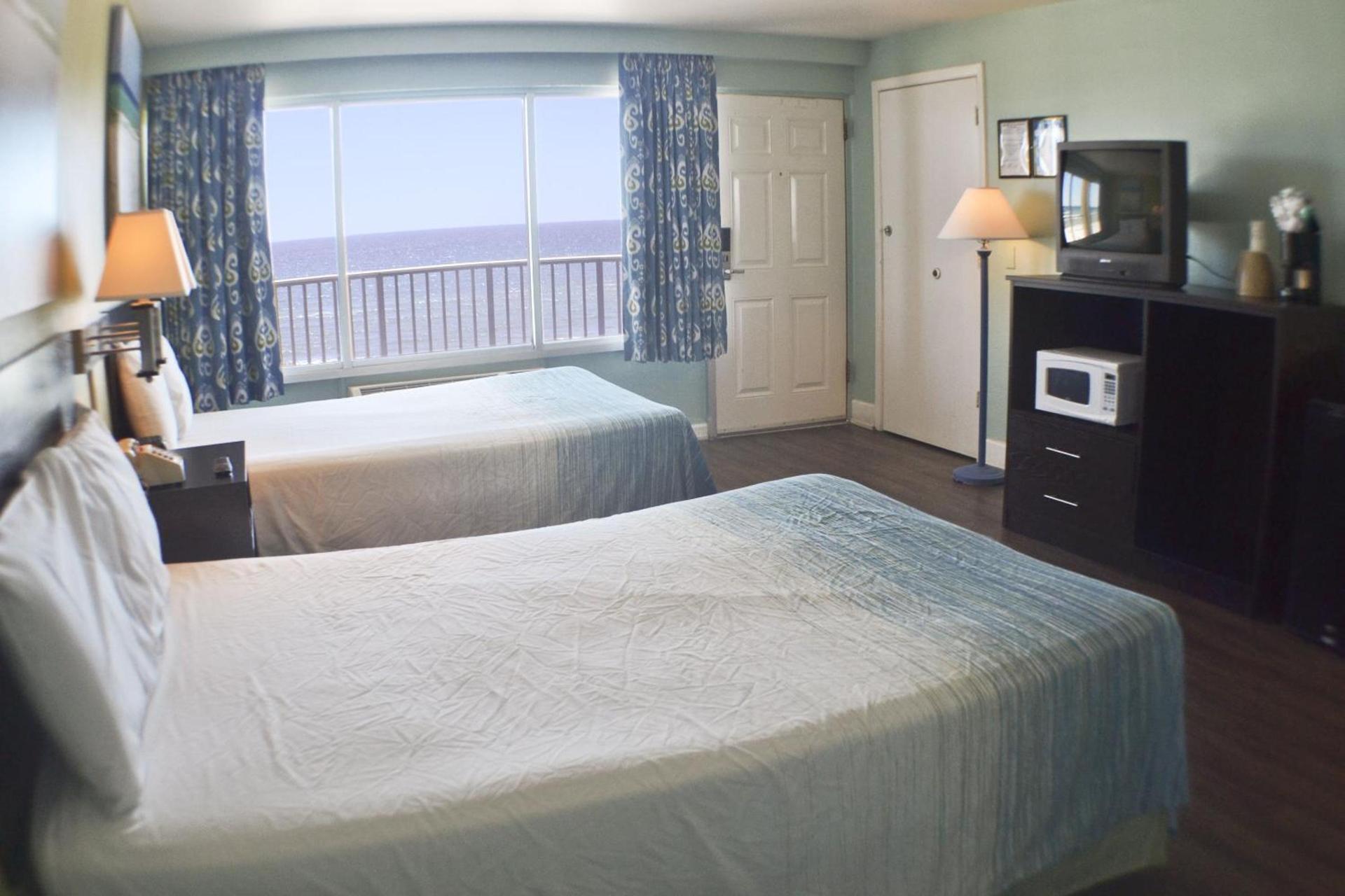 Boardwalk Beach Hotel photo 37