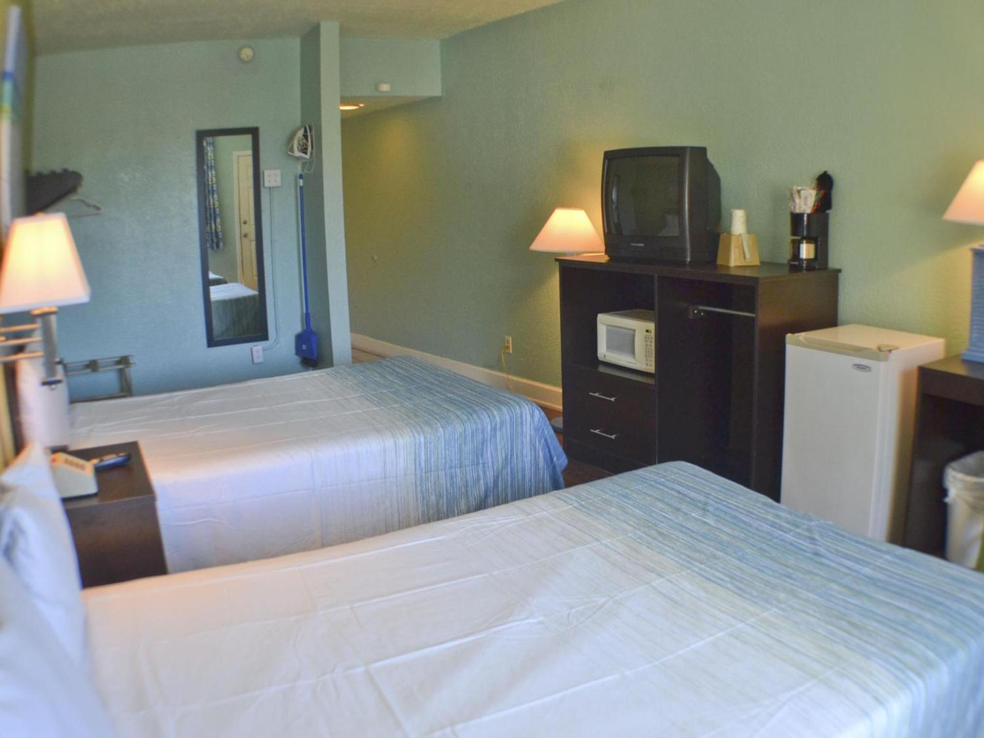 Boardwalk Beach Hotel photo 49