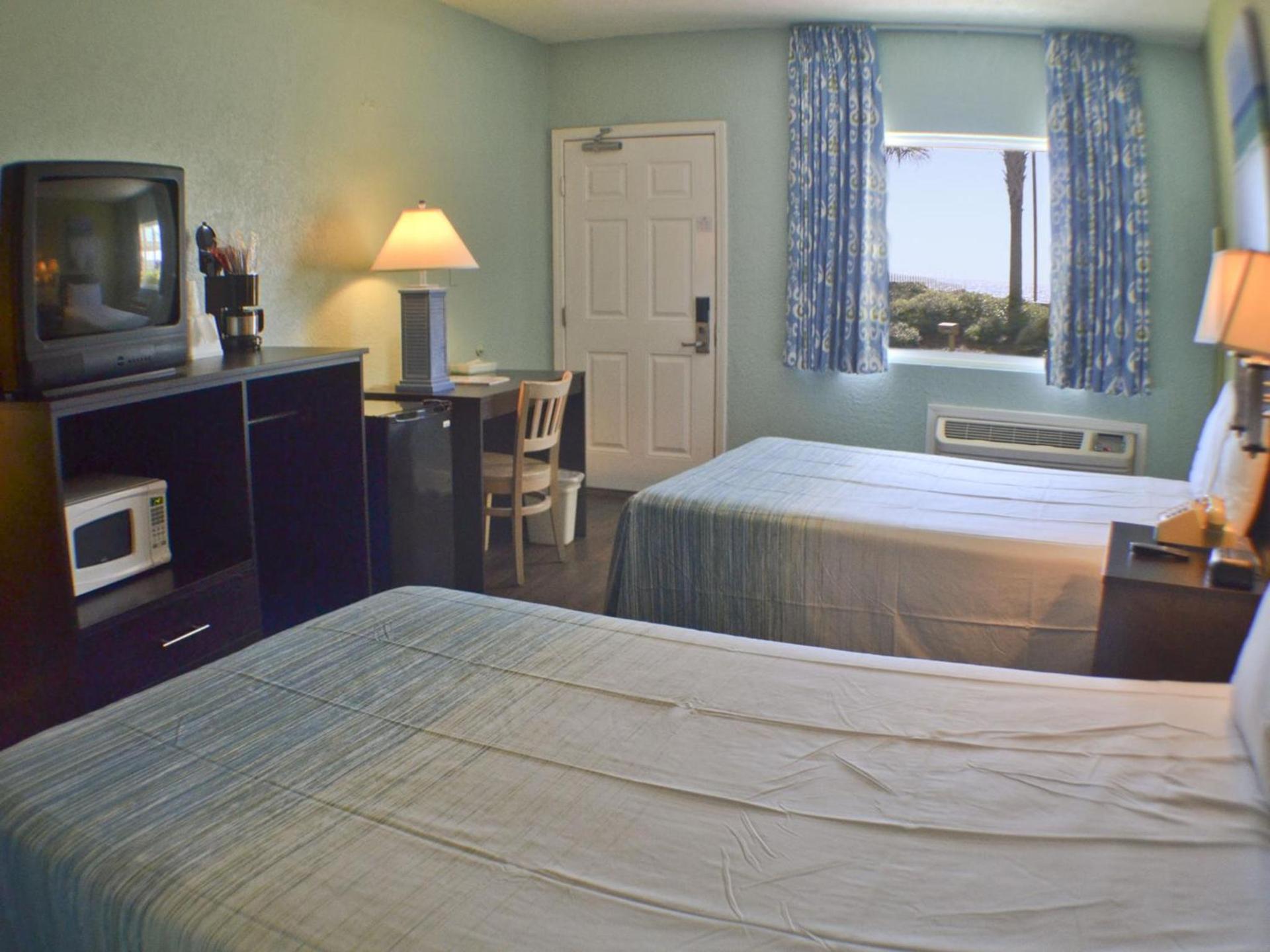 Boardwalk Beach Hotel photo 52